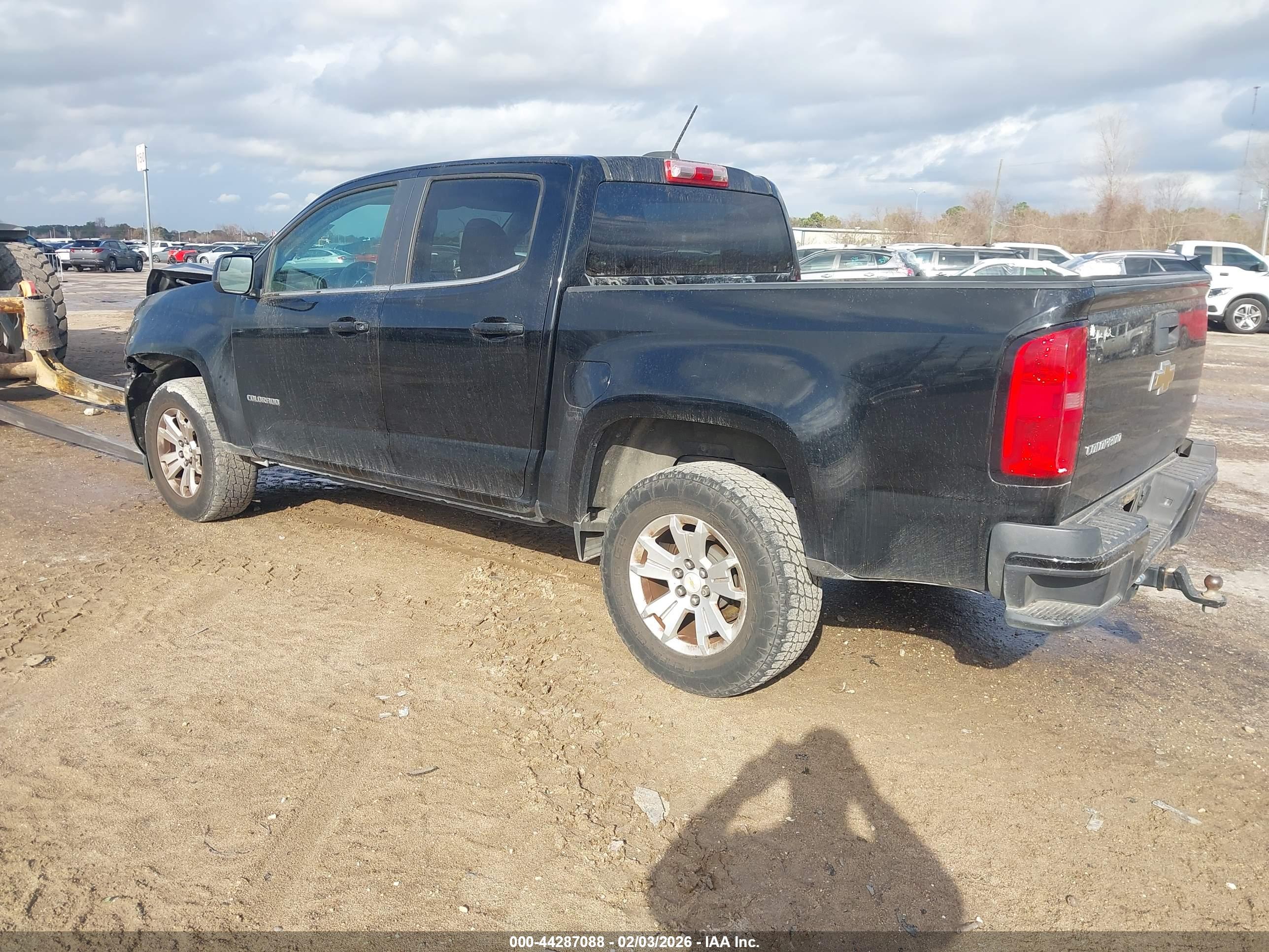 CHEVROLET COLORADO image 3