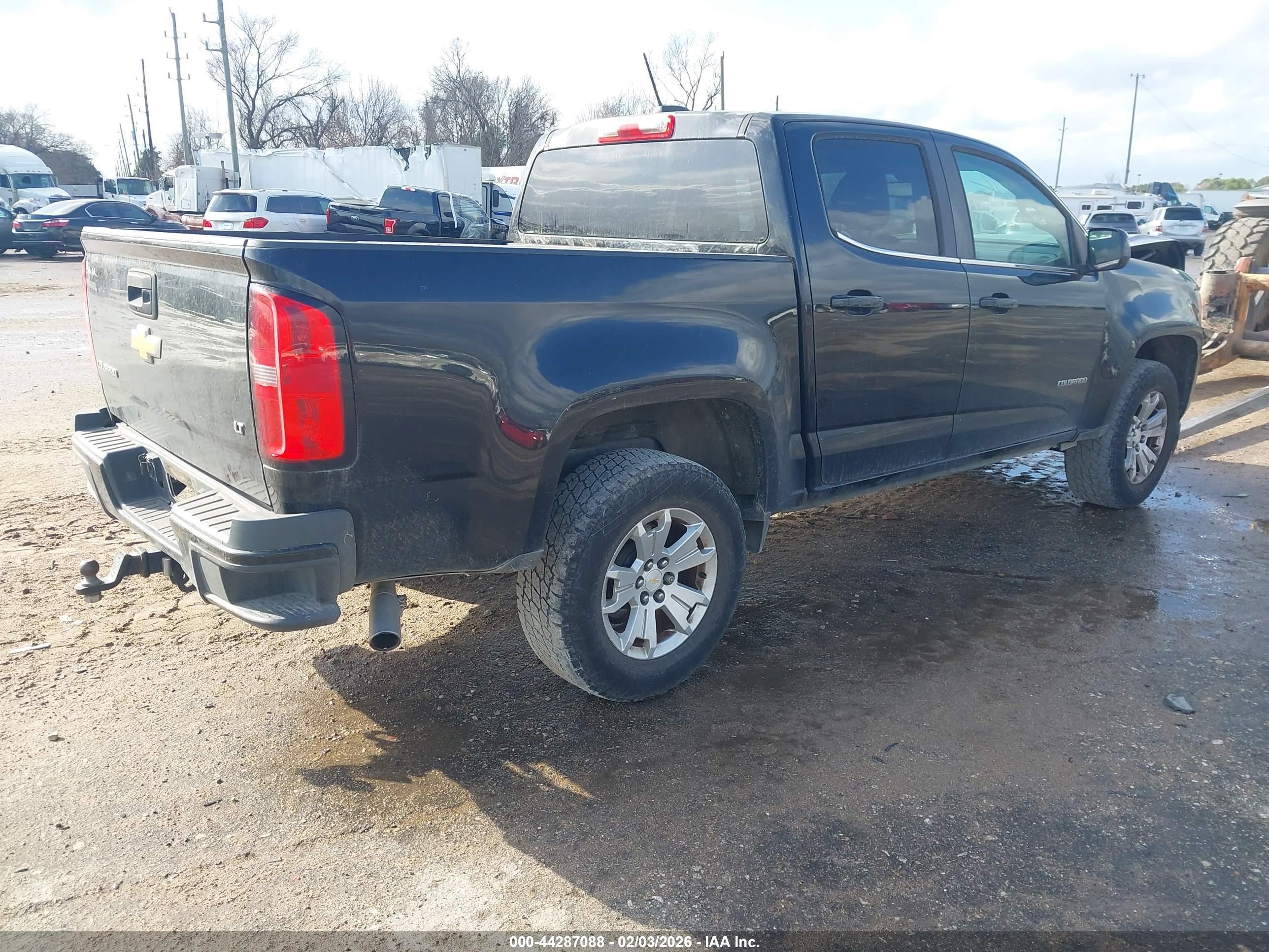 CHEVROLET COLORADO image 4