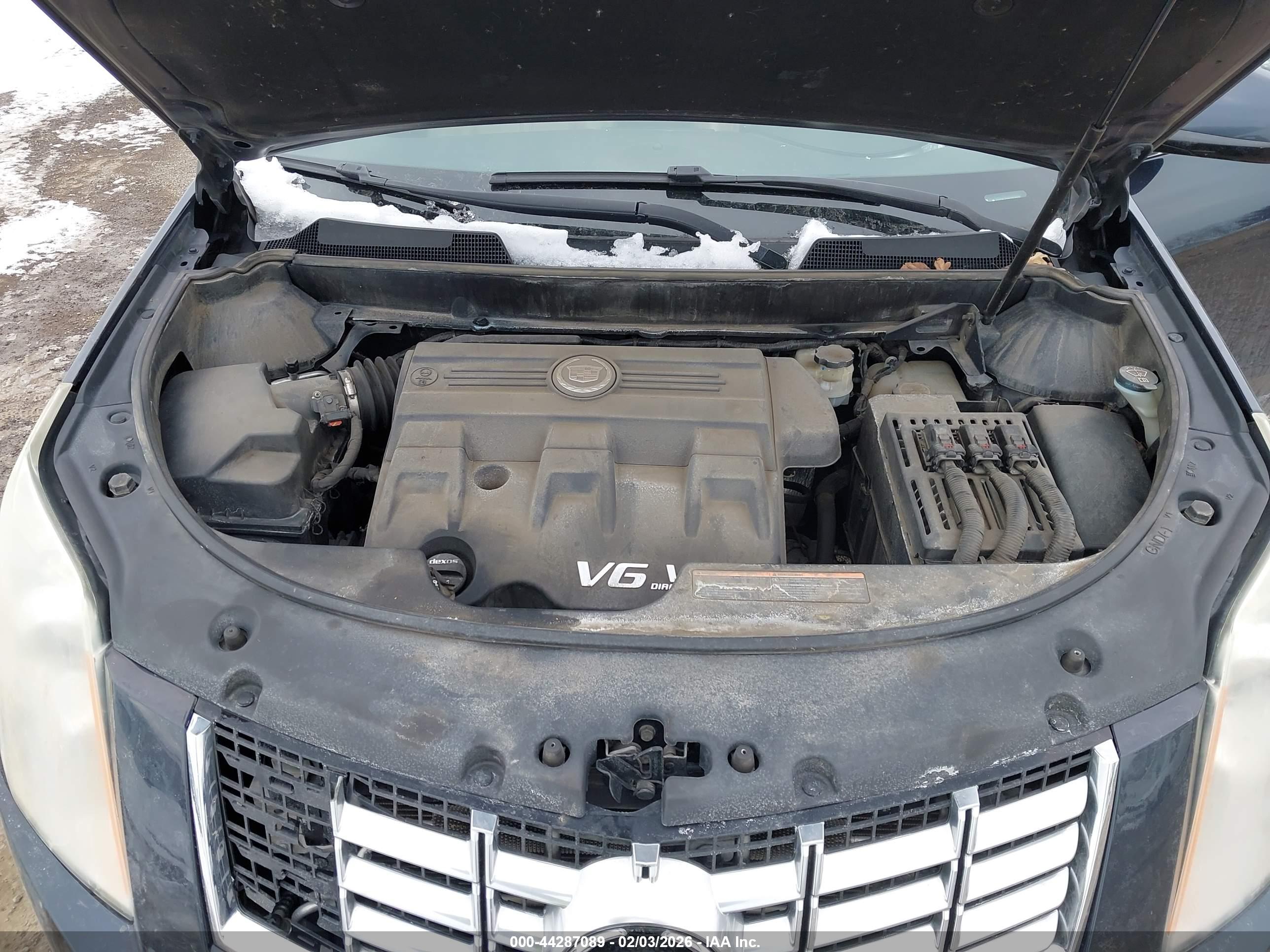 CADILLAC SRX image 10
