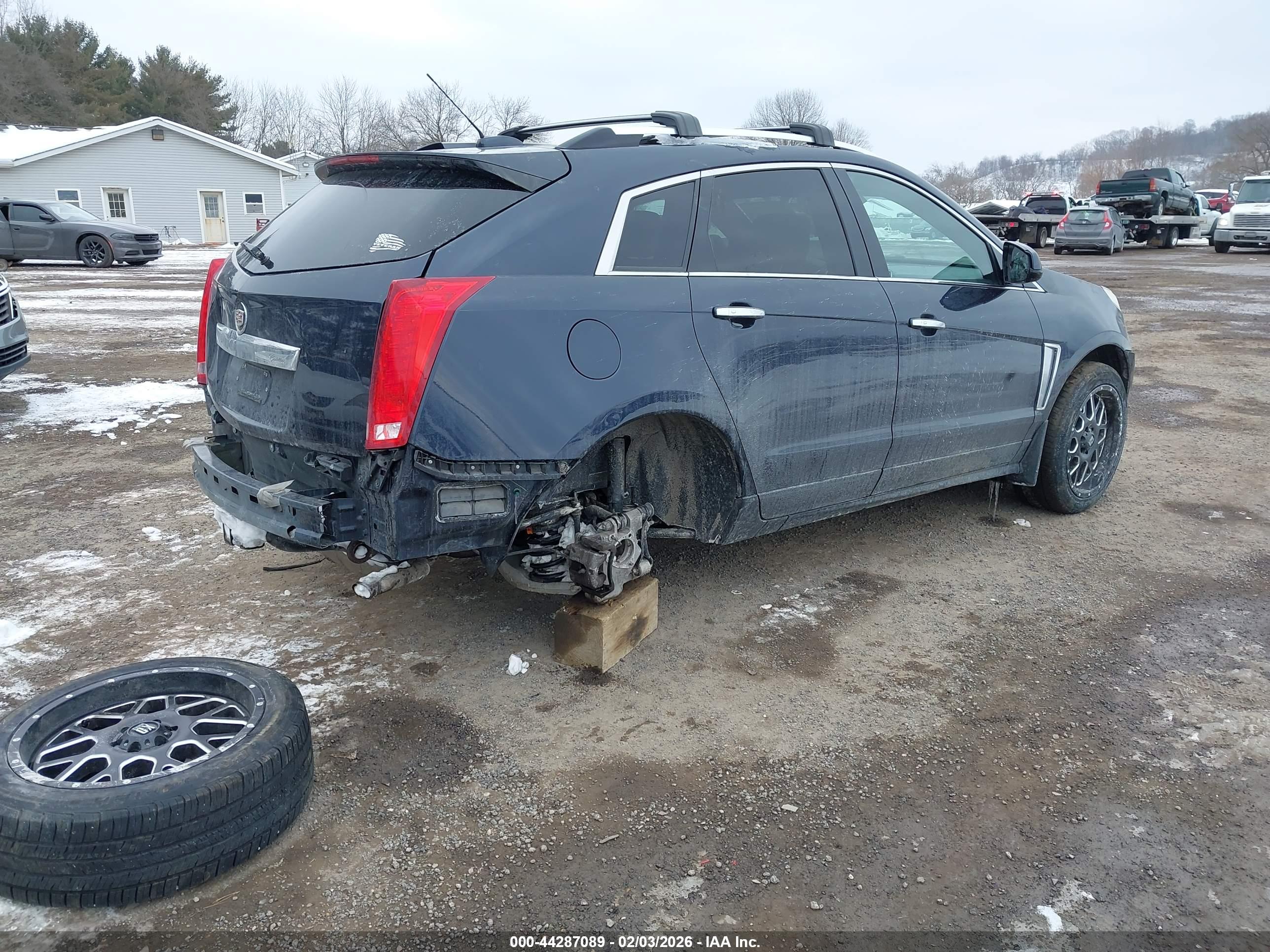 CADILLAC SRX image 4