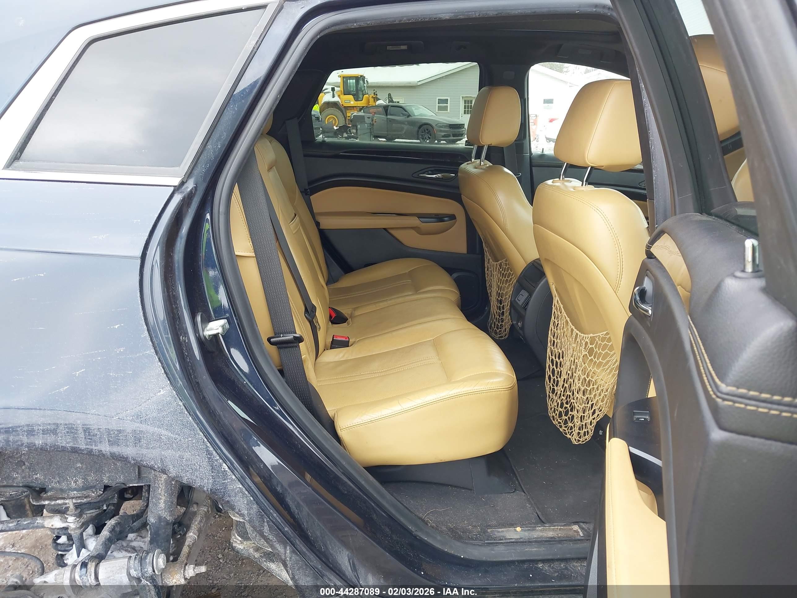 CADILLAC SRX image 8