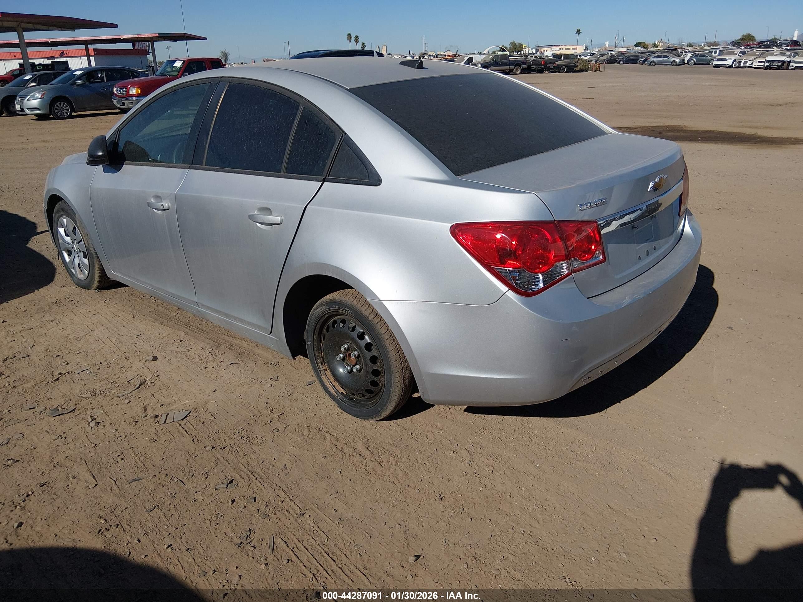CHEVROLET CRUZE image 3