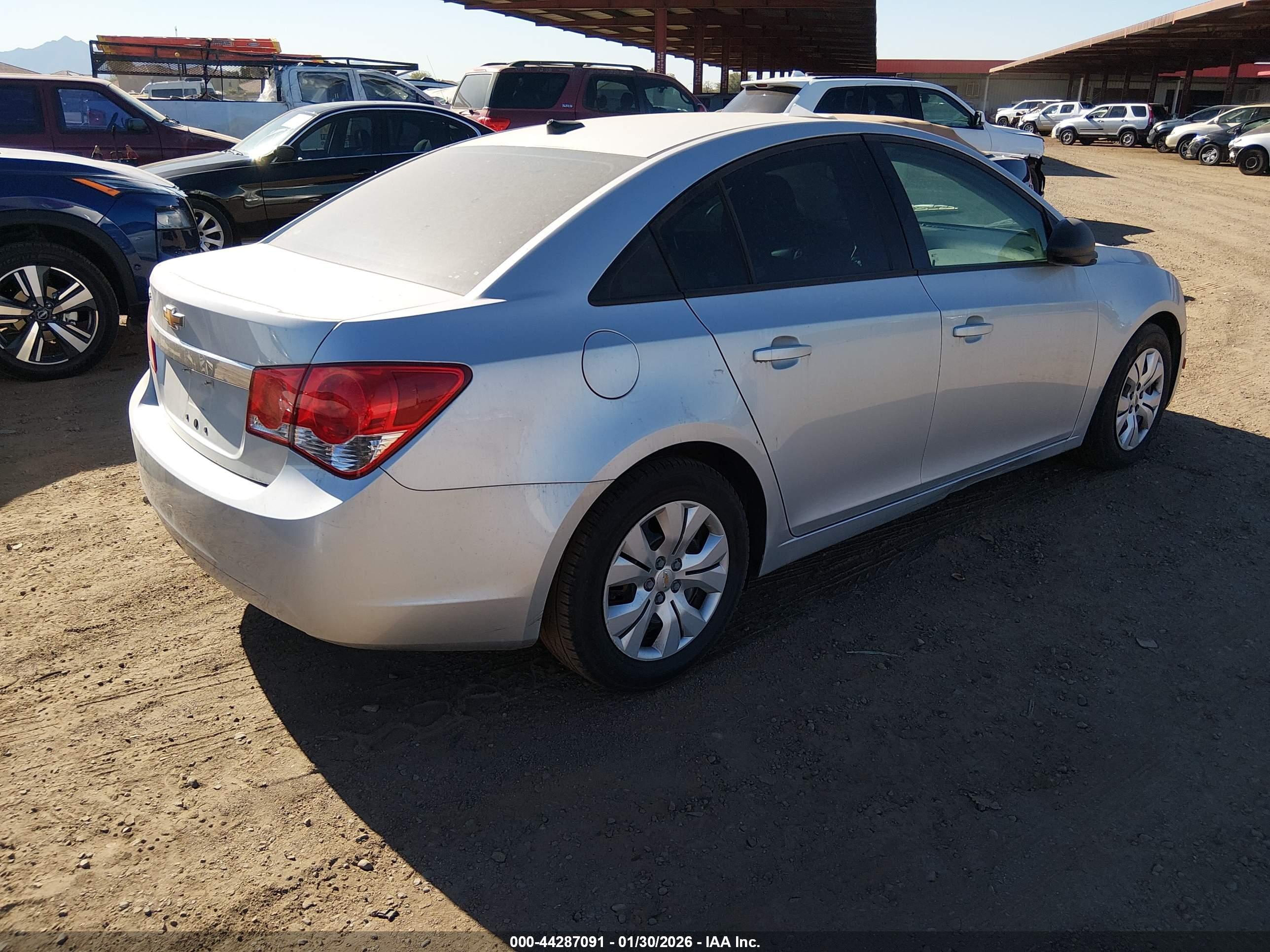 CHEVROLET CRUZE image 4