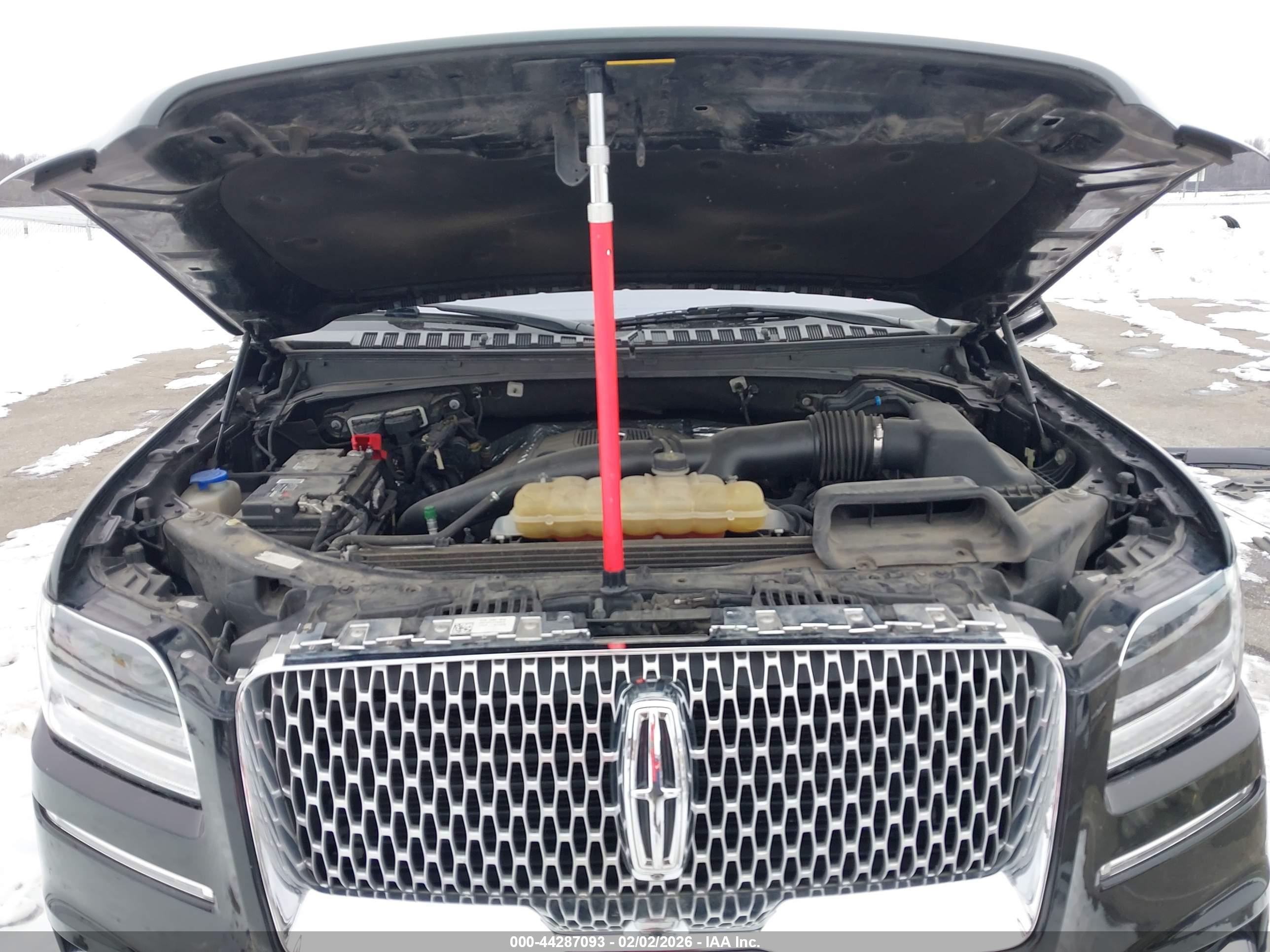 LINCOLN NAVIGATOR image 10
