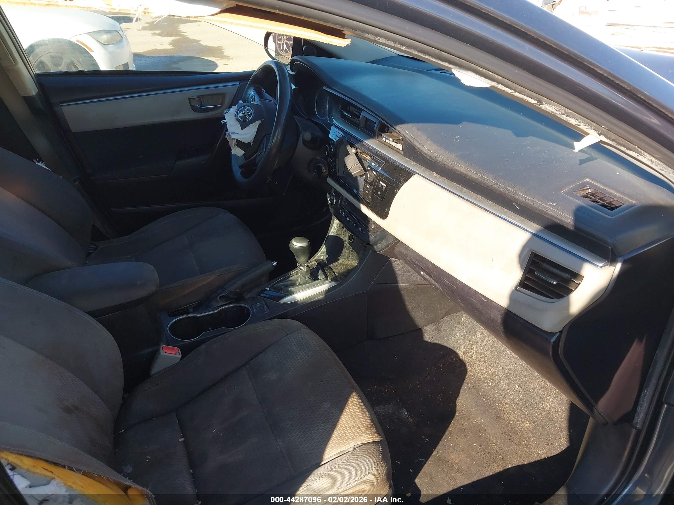 TOYOTA COROLLA image 5