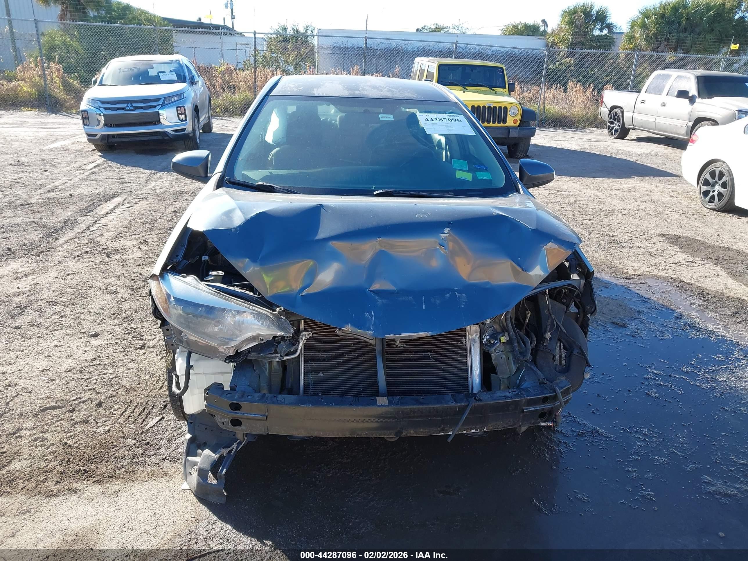 TOYOTA COROLLA image 6