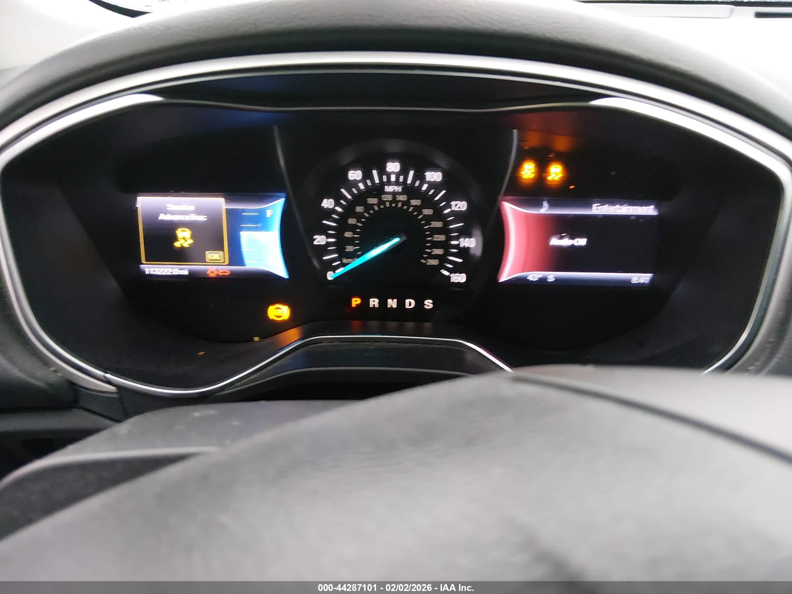 FORD FUSION image 7