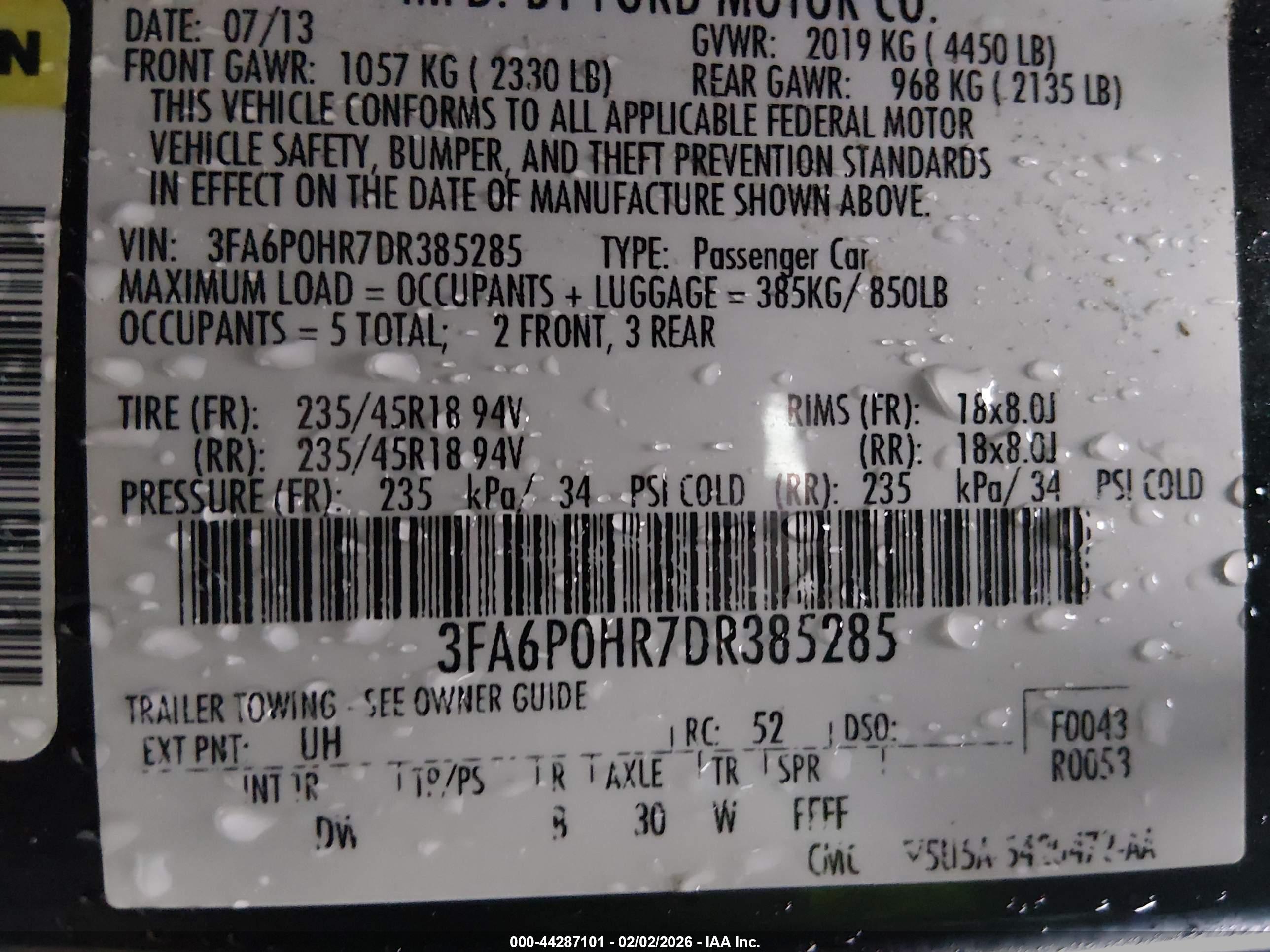 FORD FUSION image 9