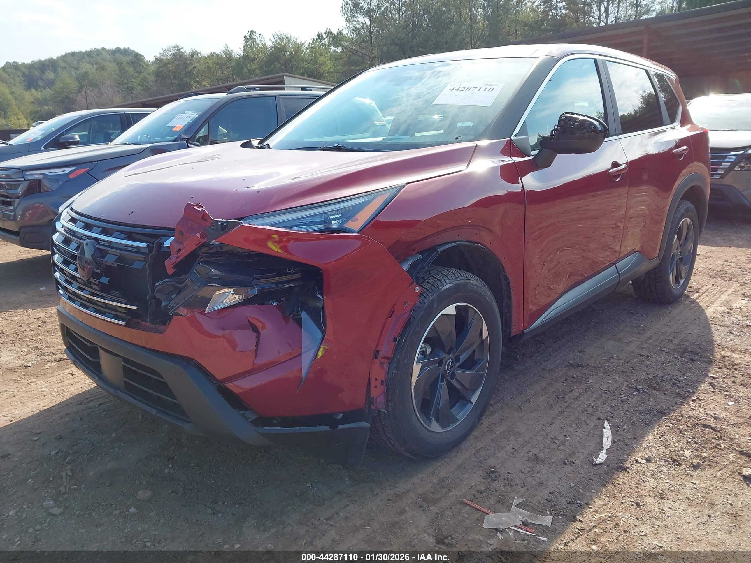 NISSAN ROGUE image 2