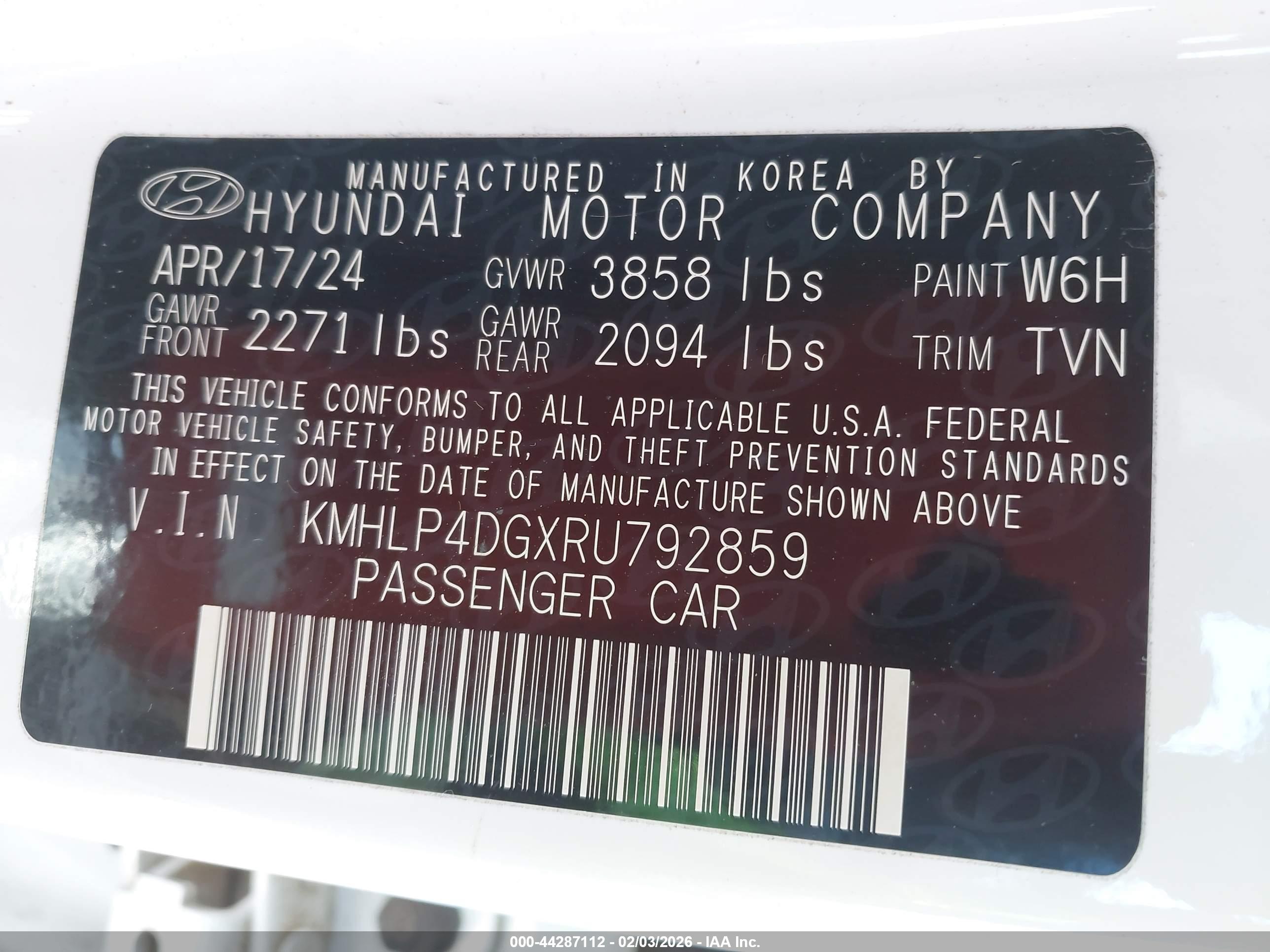 HYUNDAI ELANTRA image 9