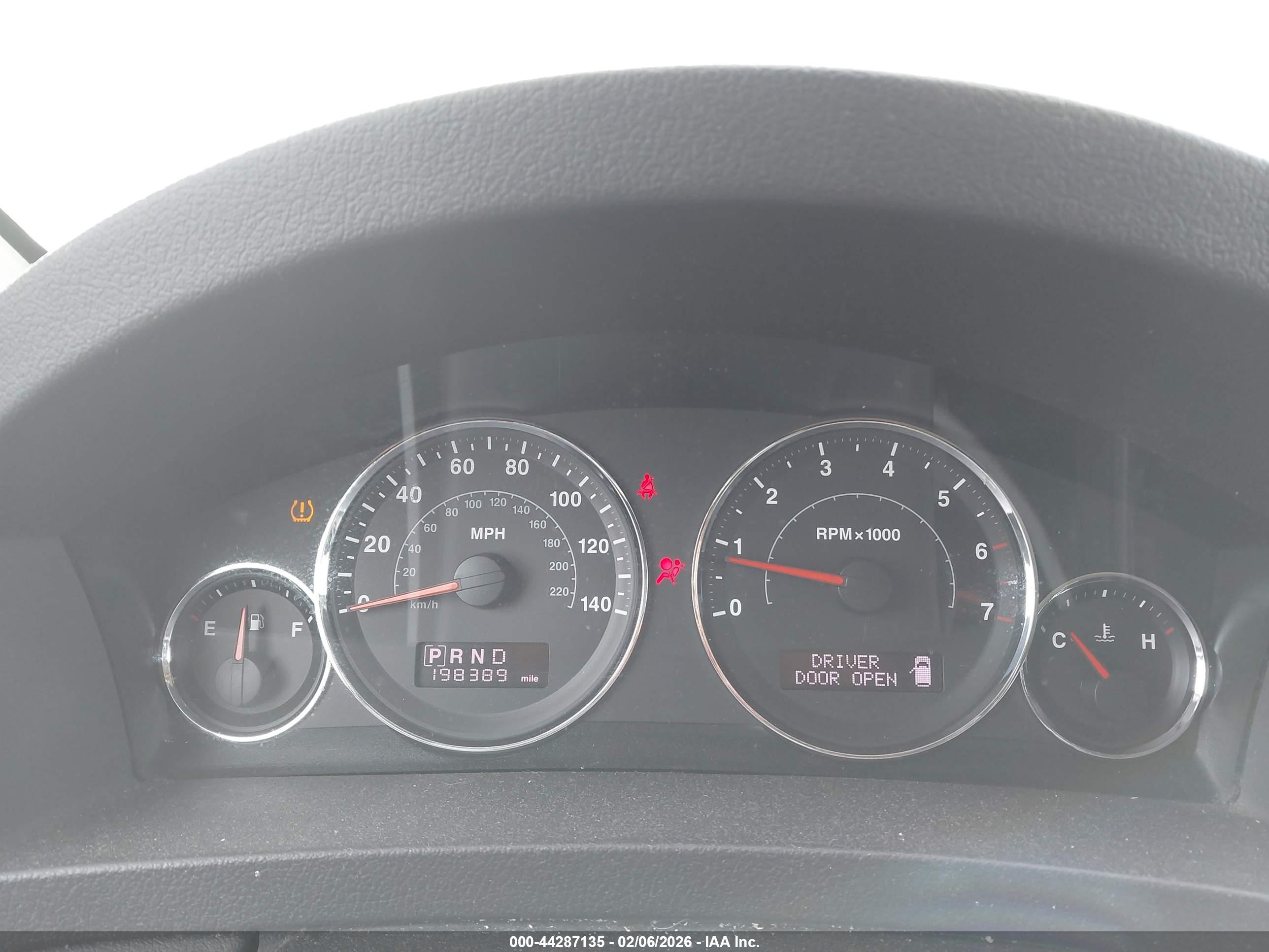 JEEP GRAND image 7