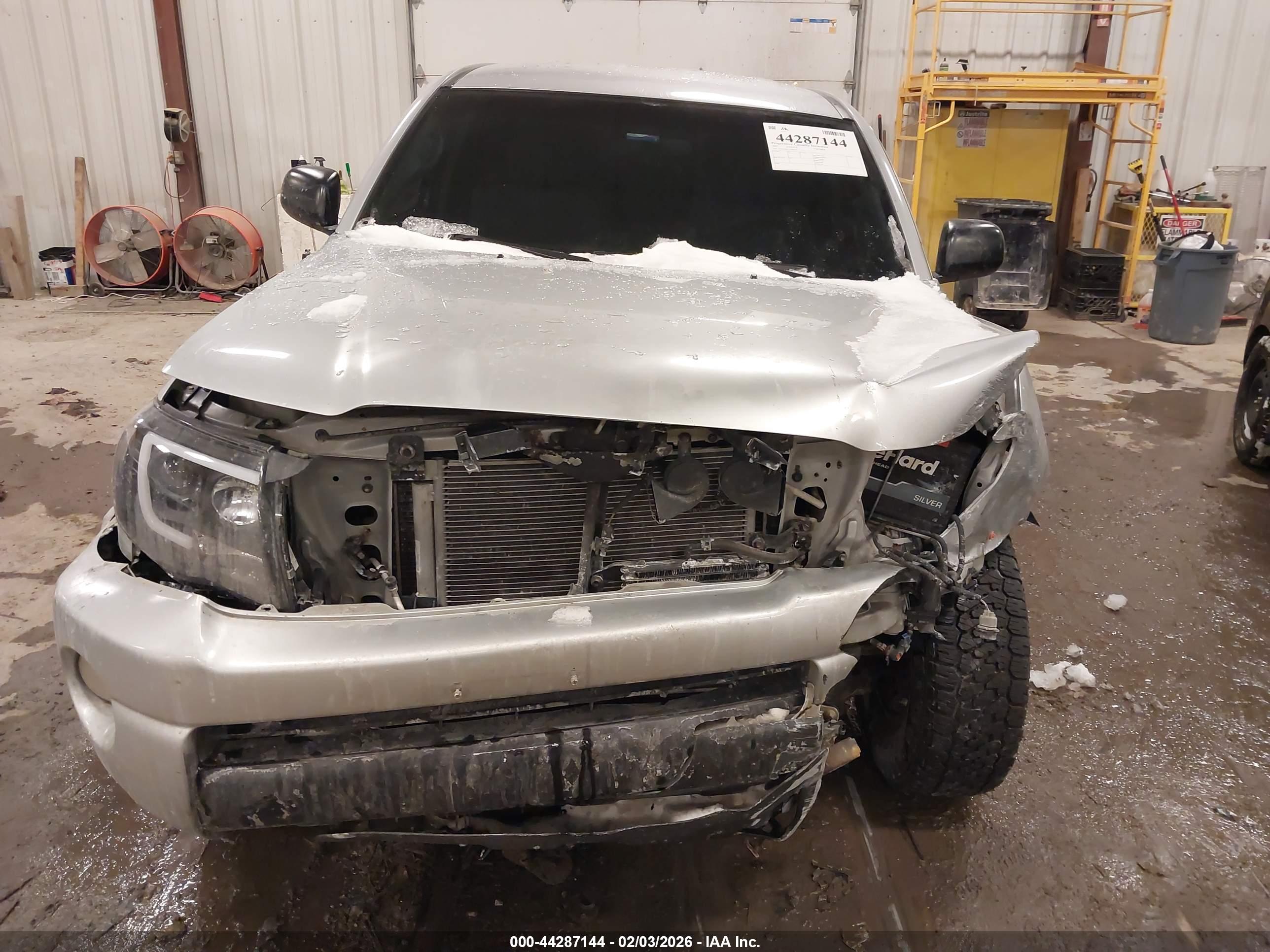 TOYOTA TACOMA image 6