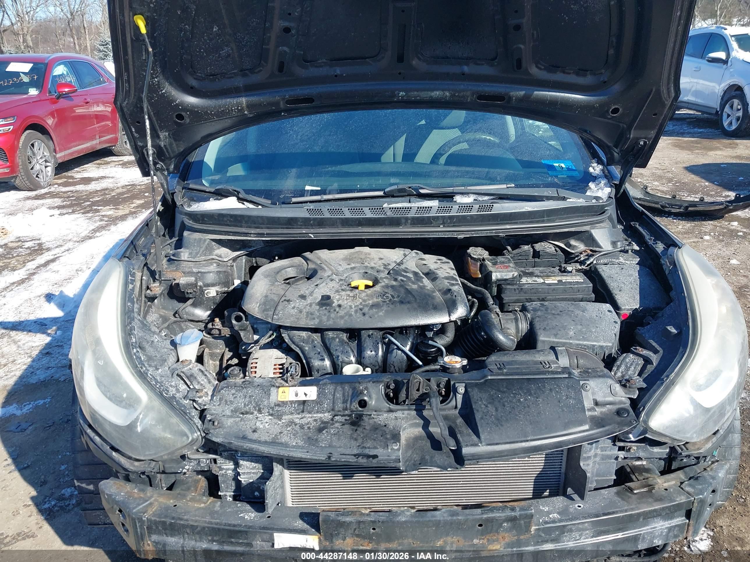 HYUNDAI ELANTRA image 10