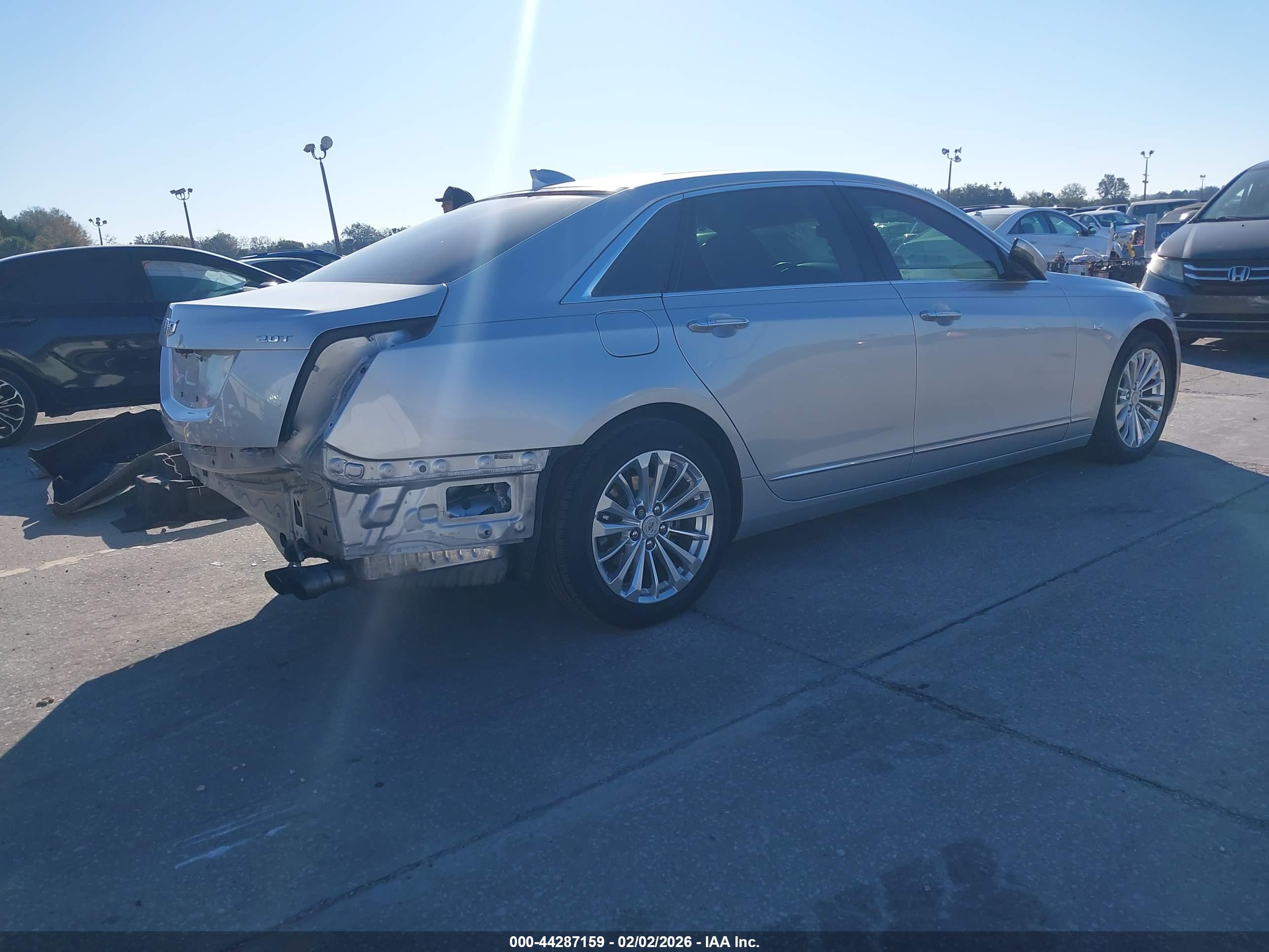 CADILLAC CT6 image 4