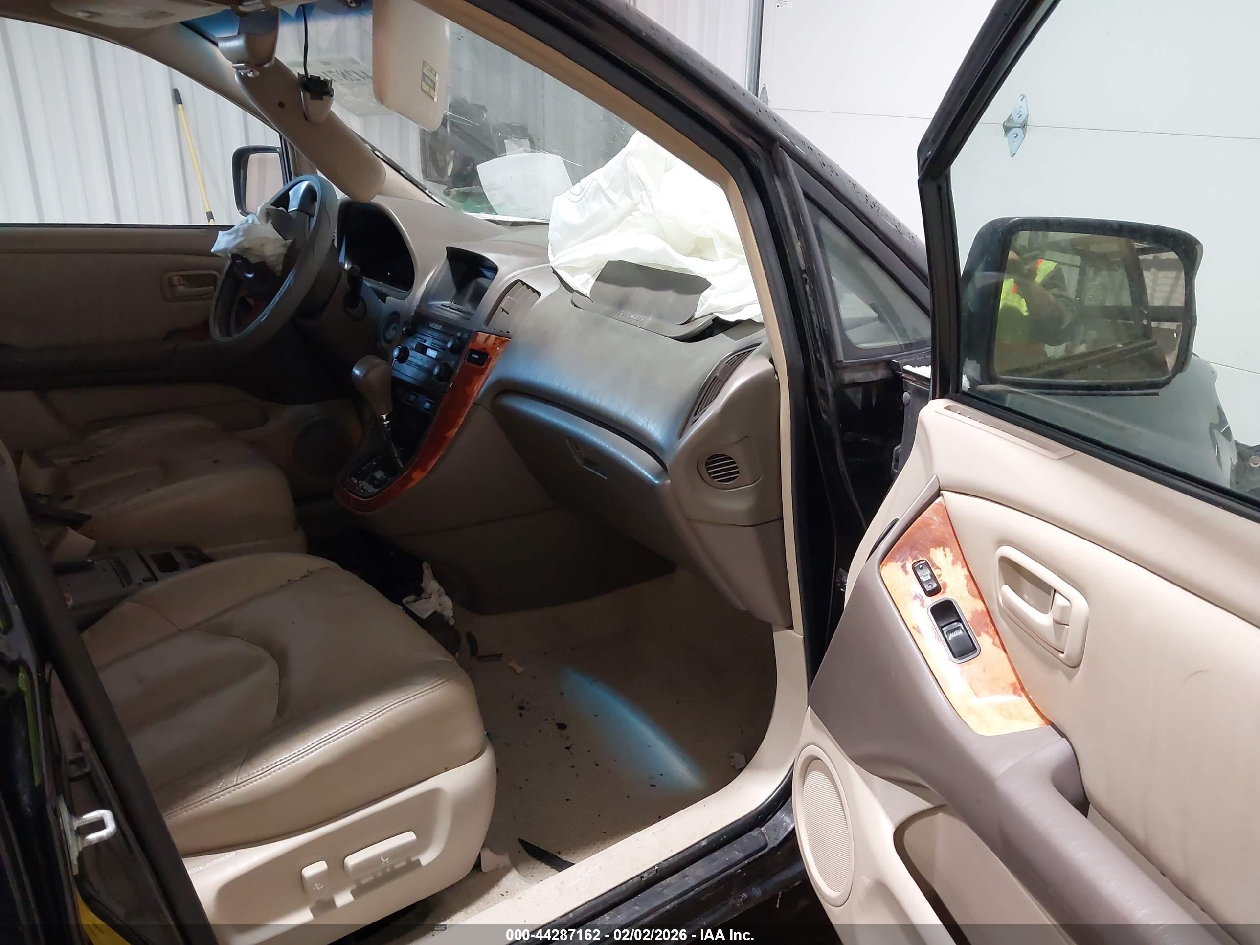 LEXUS RX image 5