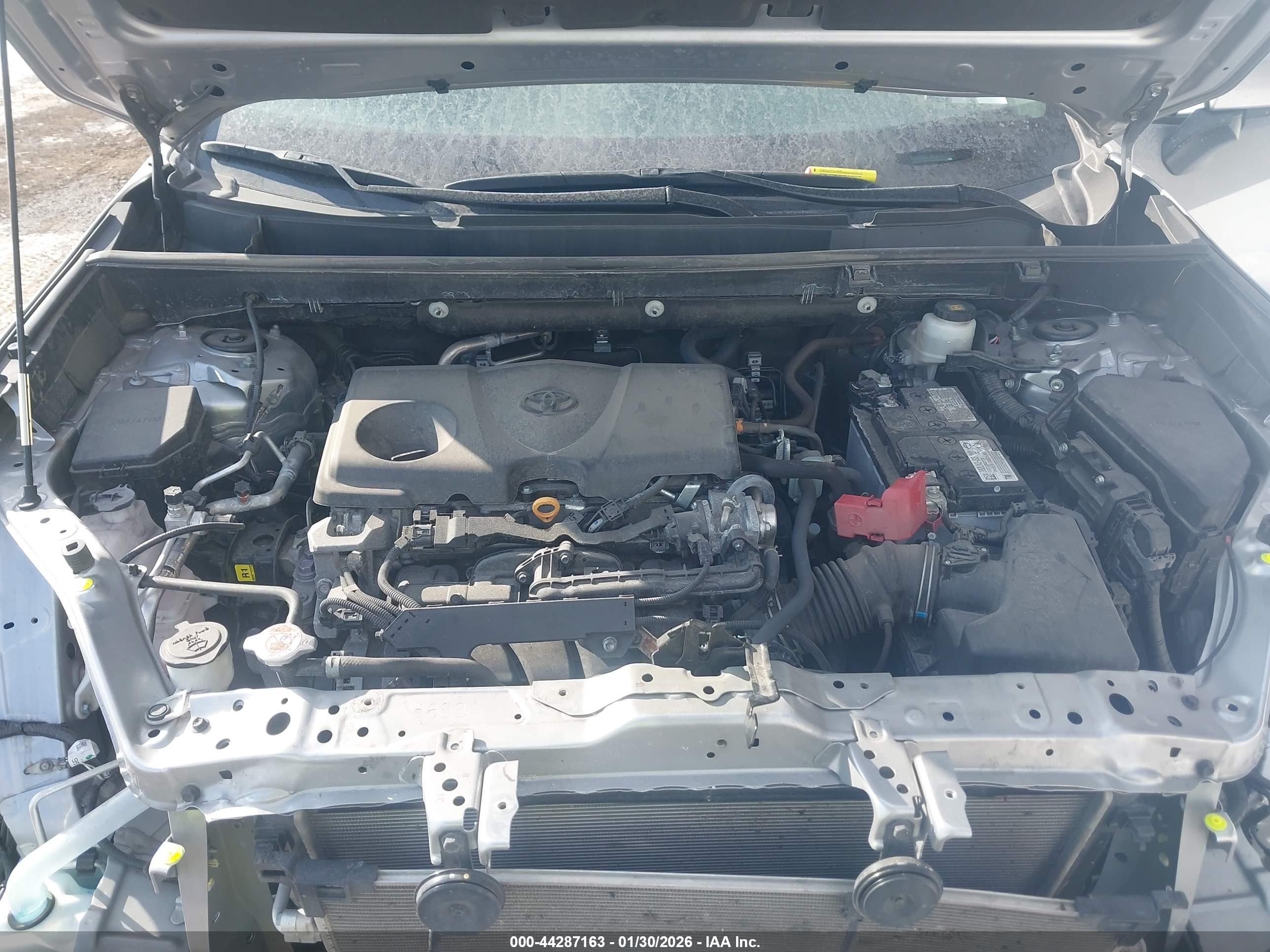 TOYOTA RAV4 image 10