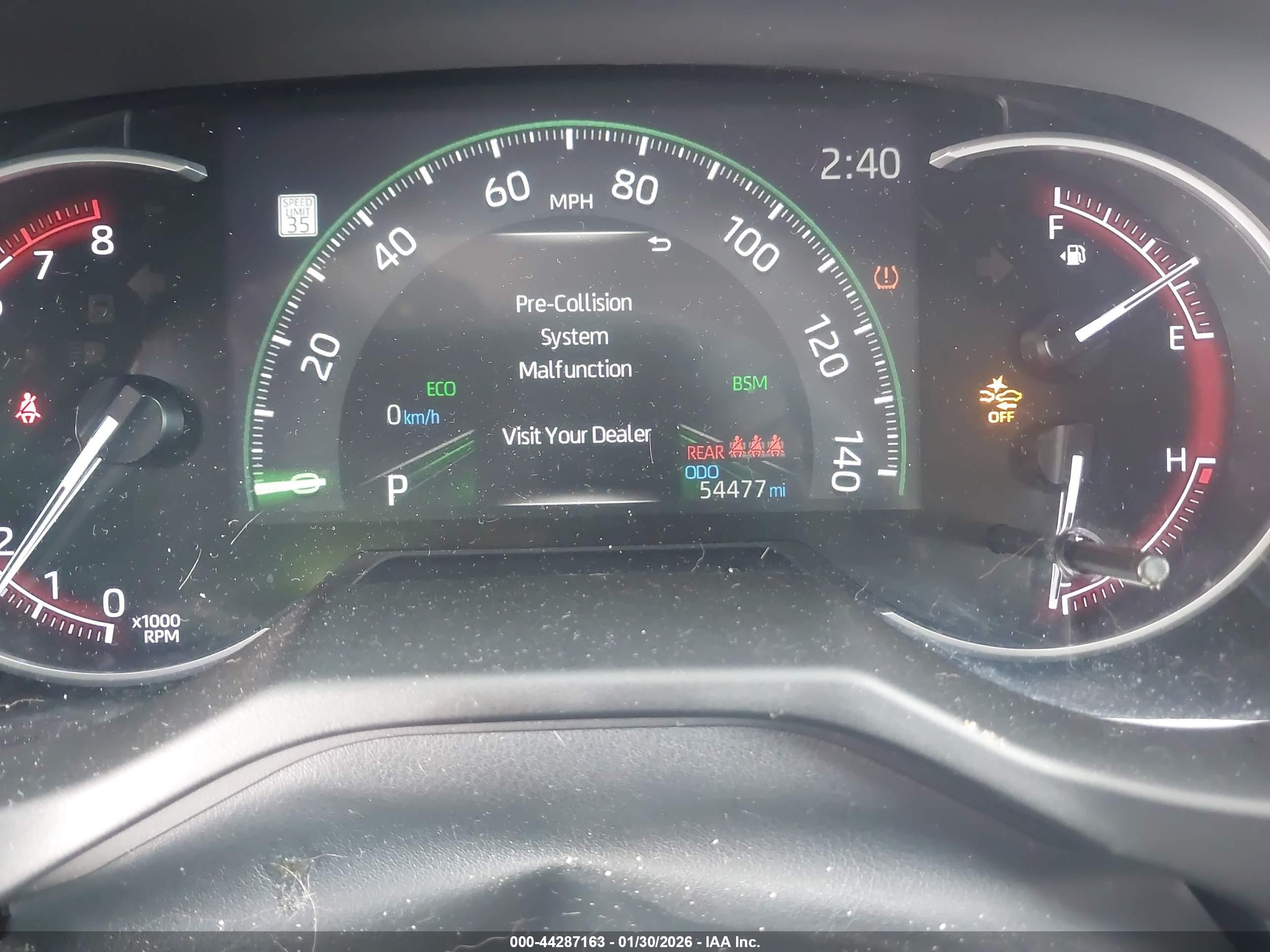 TOYOTA RAV4 image 7