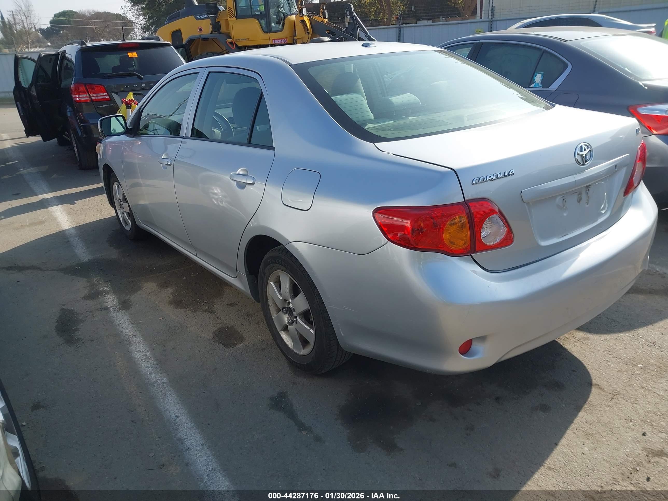 TOYOTA COROLLA image 3