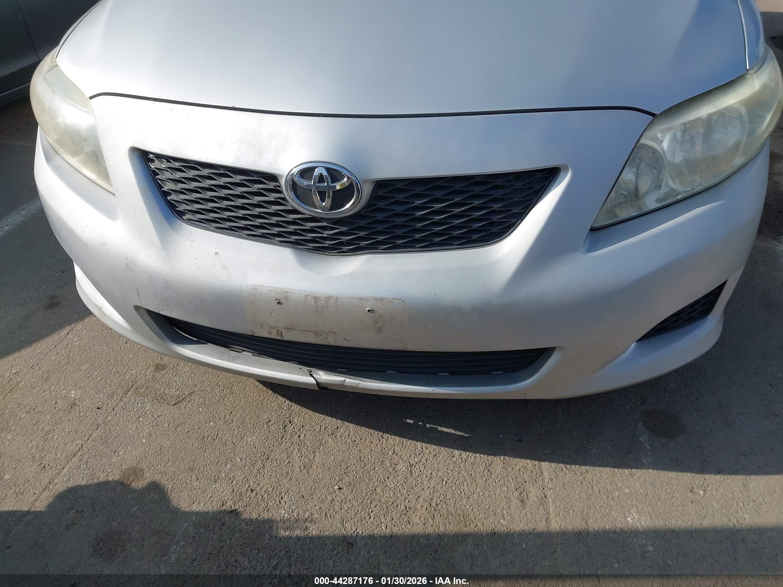 TOYOTA COROLLA image 6