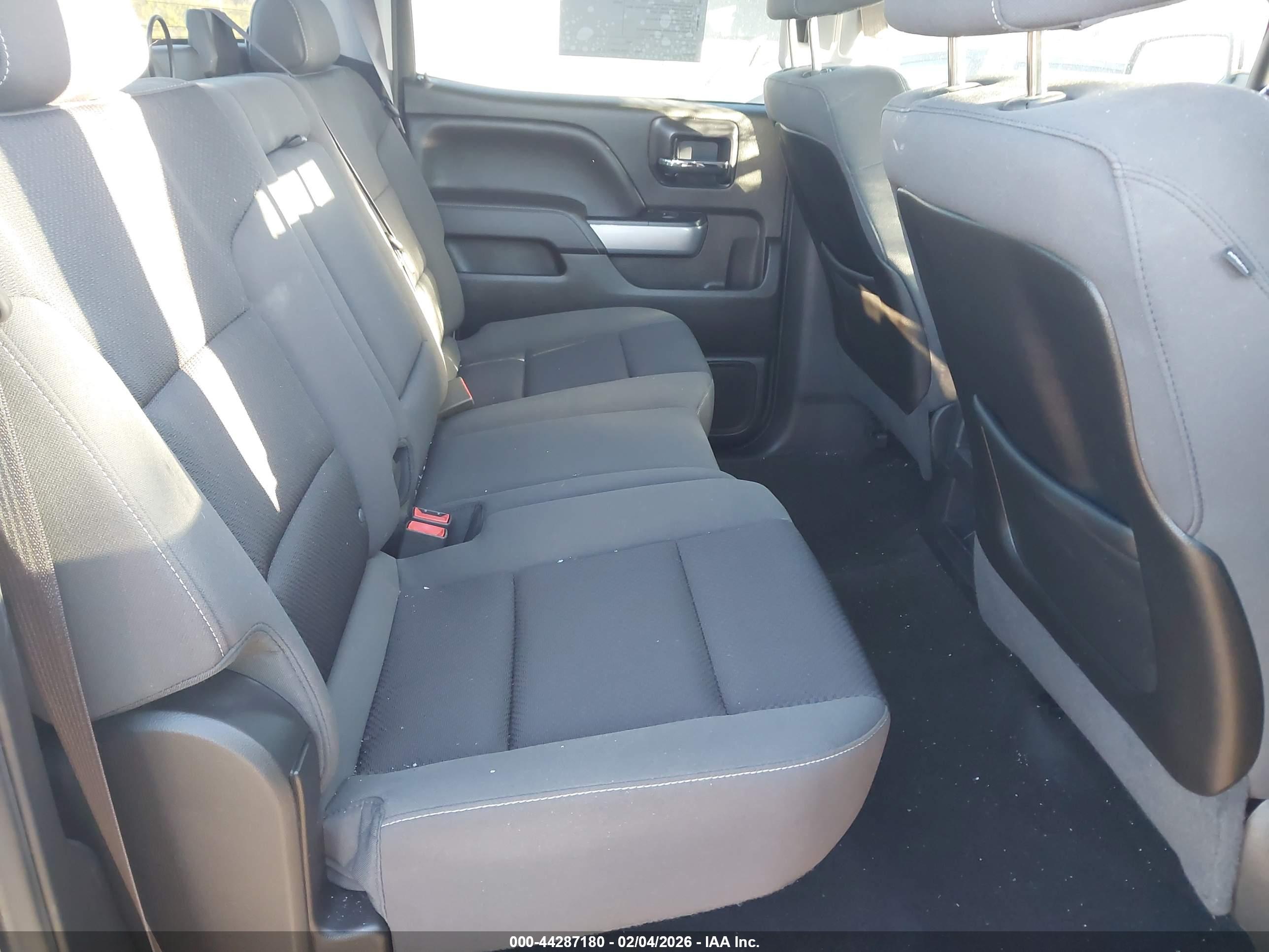 CHEVROLET SILVERADO image 8