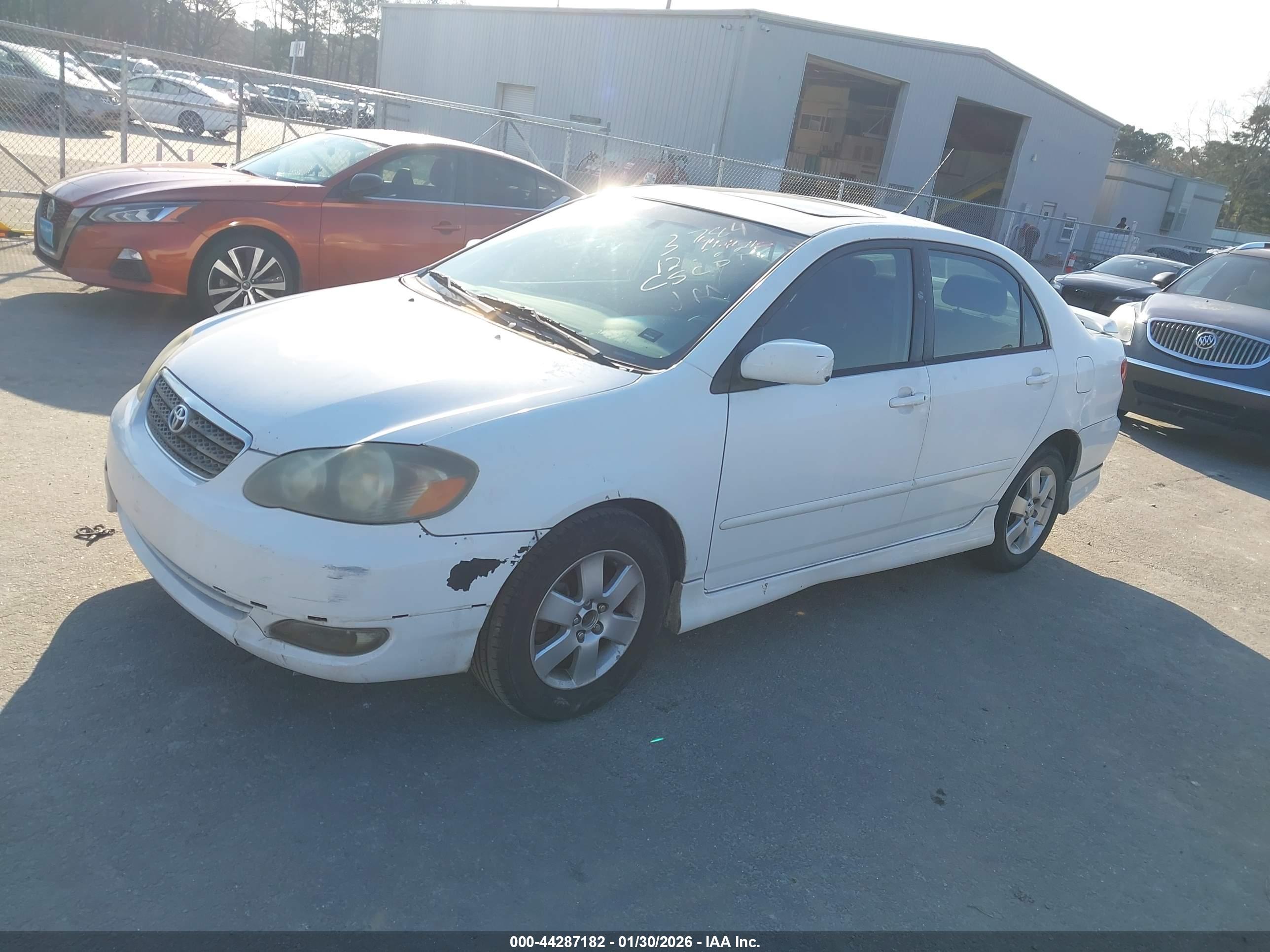 TOYOTA COROLLA image 2
