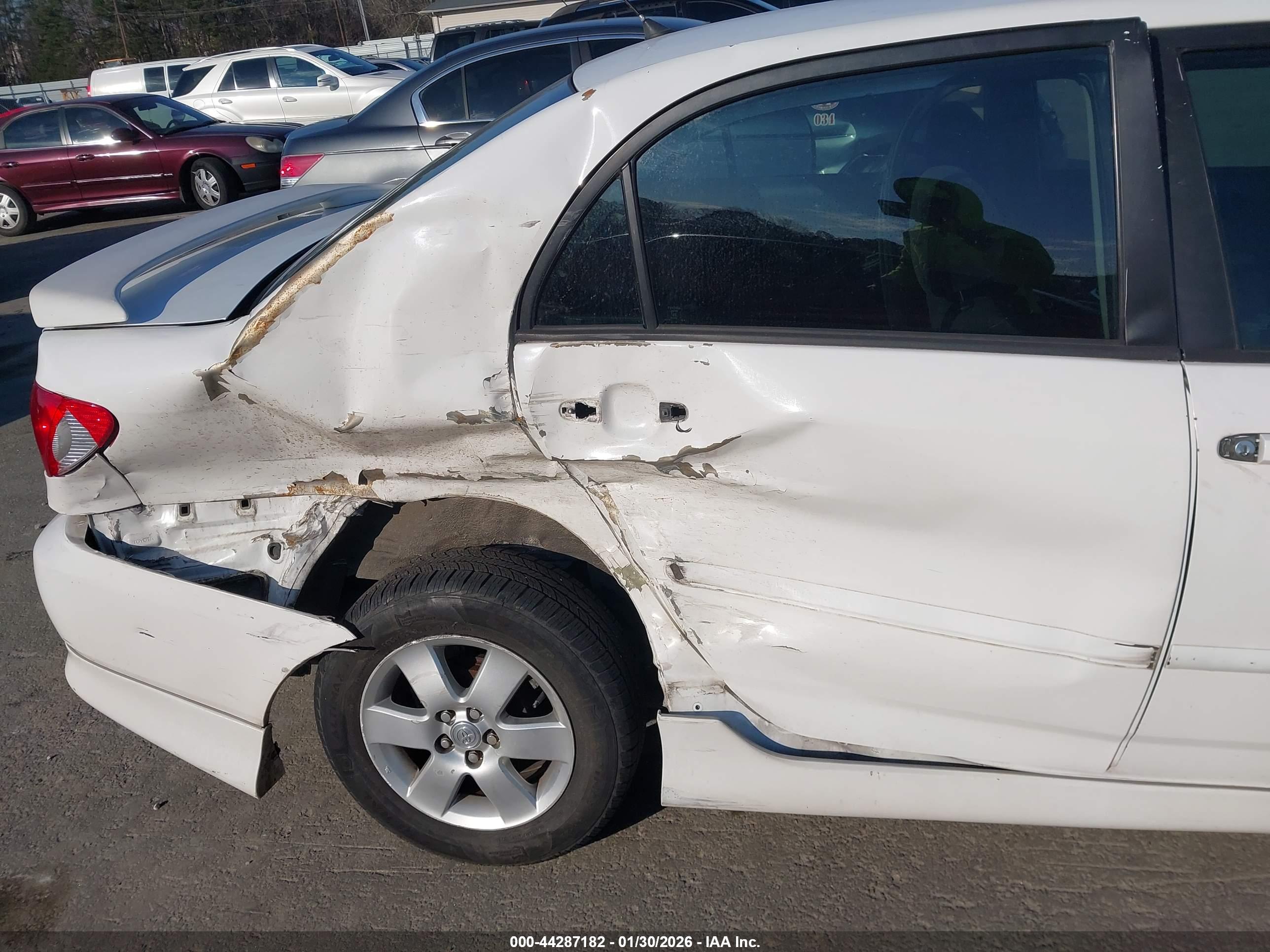 TOYOTA COROLLA image 6