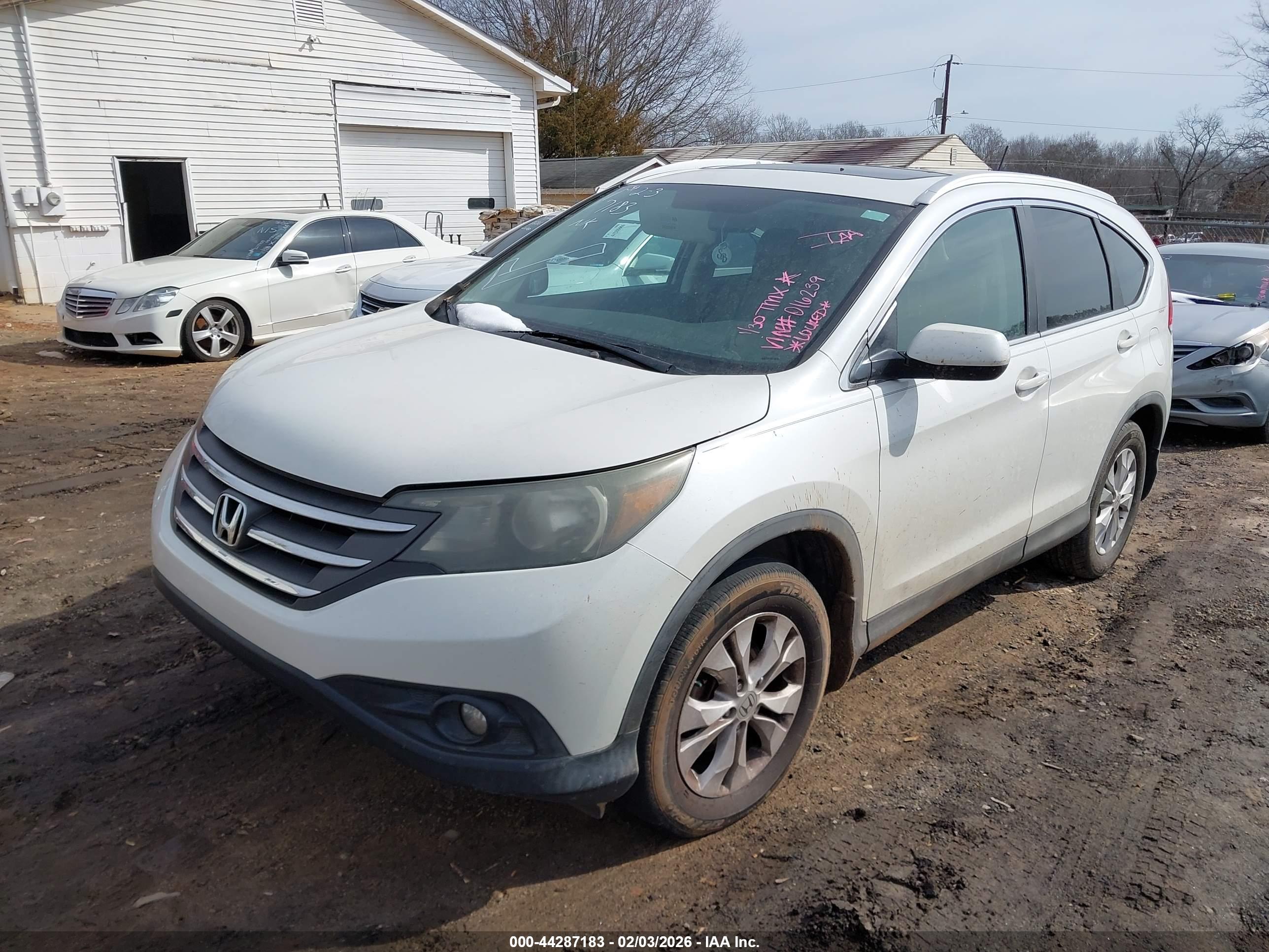HONDA CR-V image 2