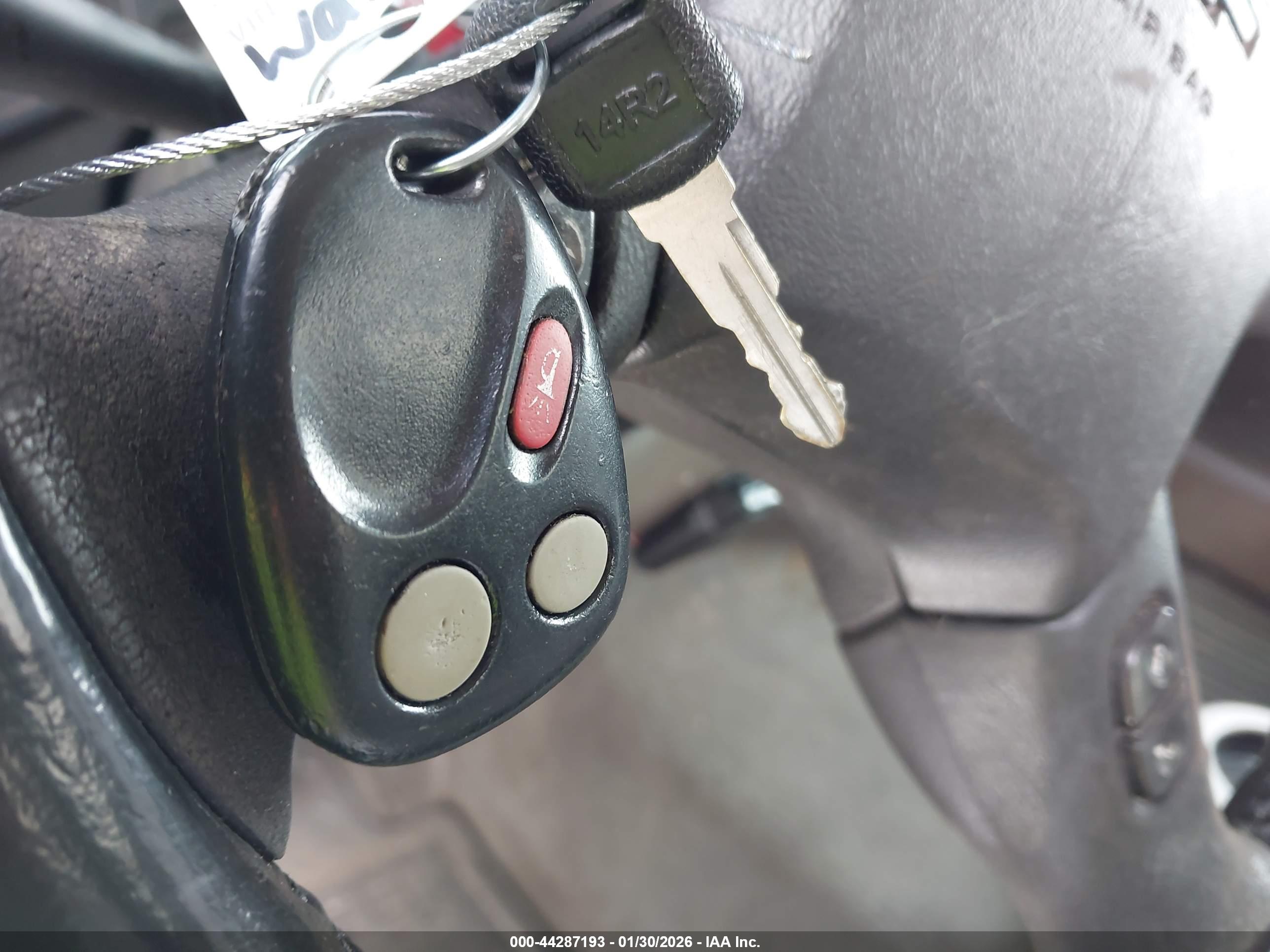 CHEVROLET AVALANCHE image 11