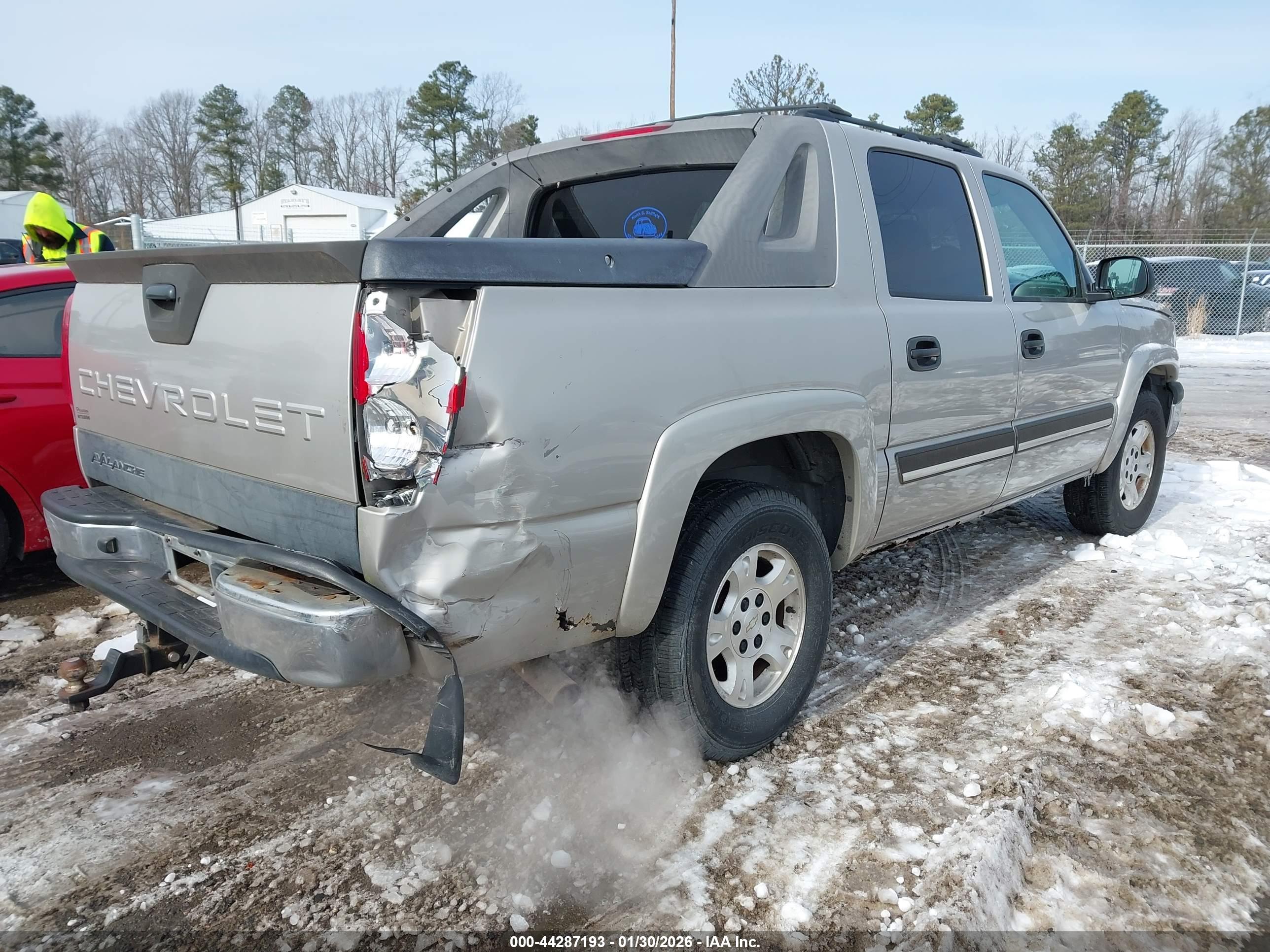 CHEVROLET AVALANCHE image 4