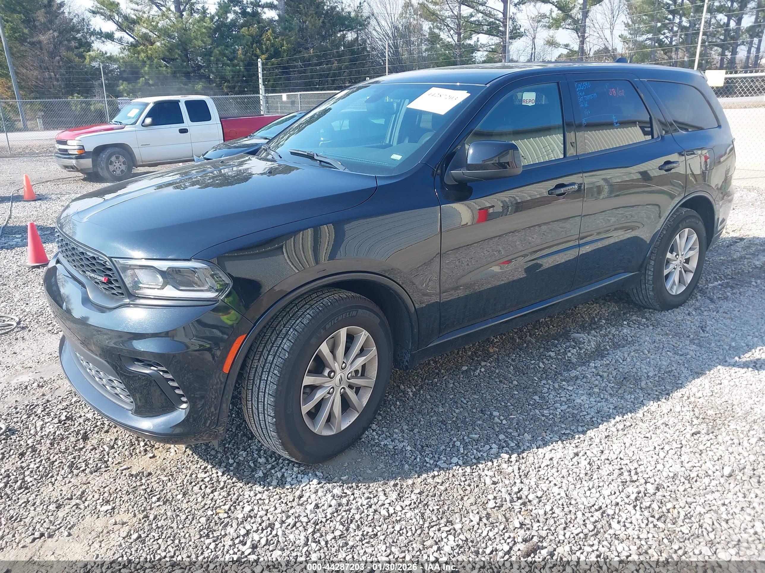 DODGE DURANGO image 2