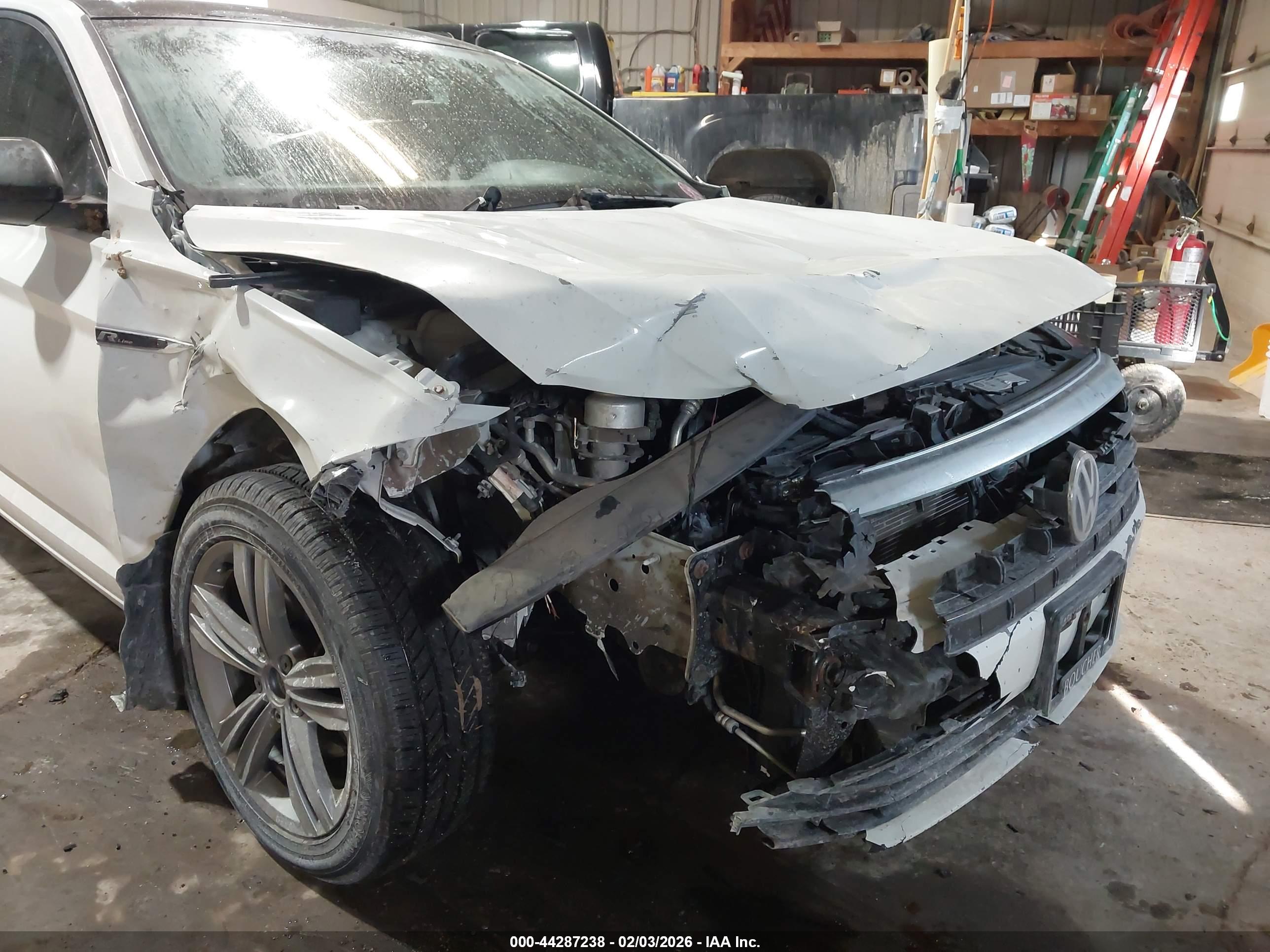 VOLKSWAGEN JETTA image 6