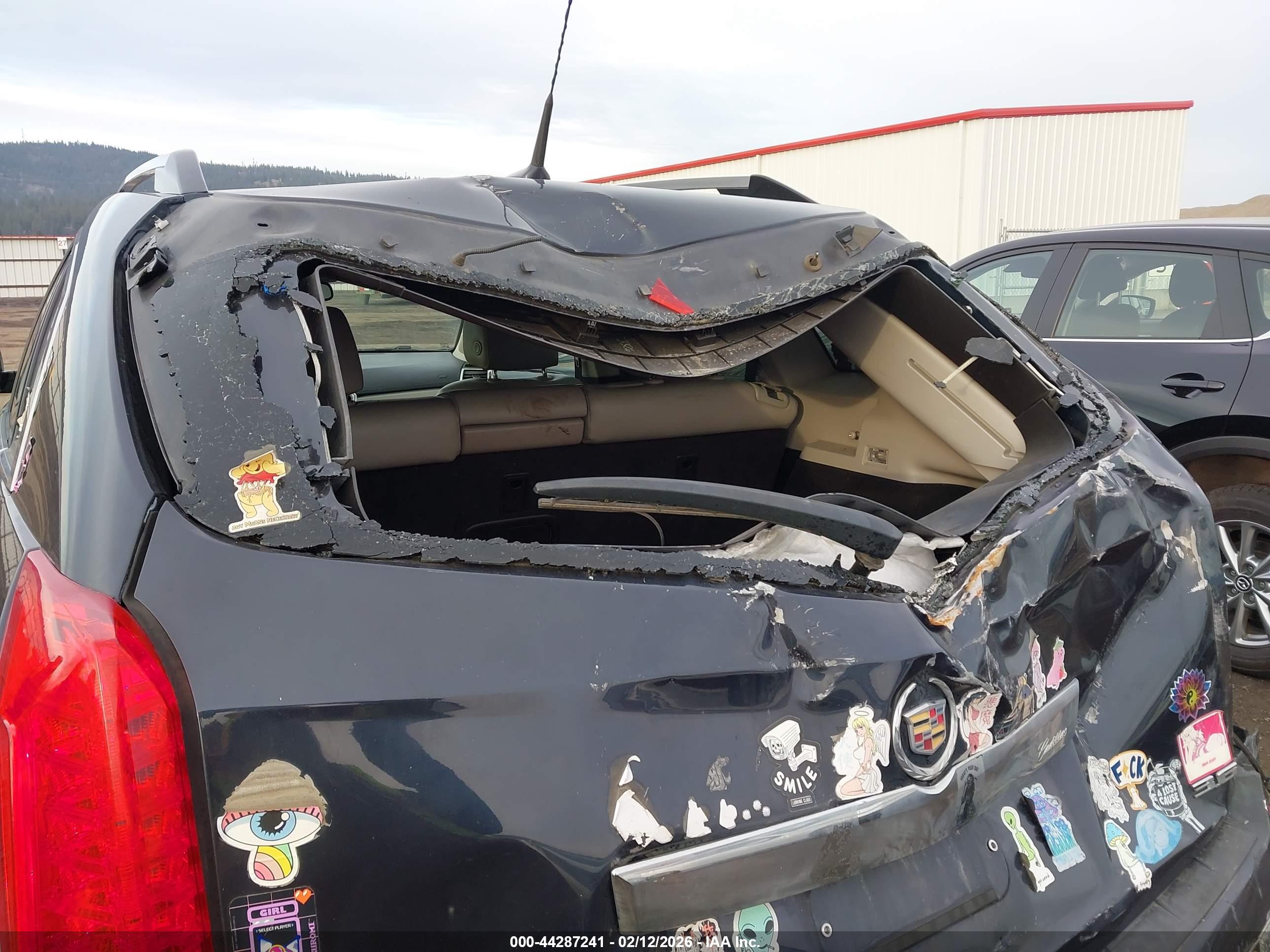 CADILLAC SRX image 6