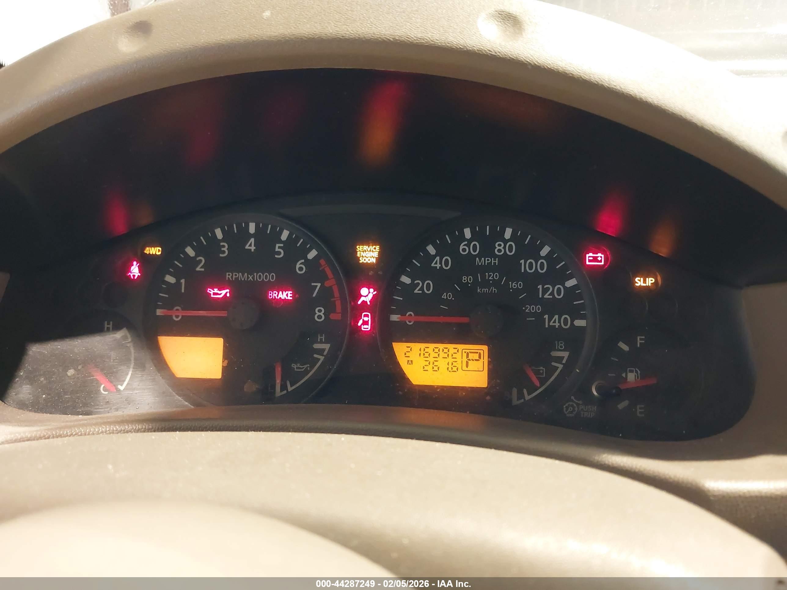 NISSAN FRONTIER image 7