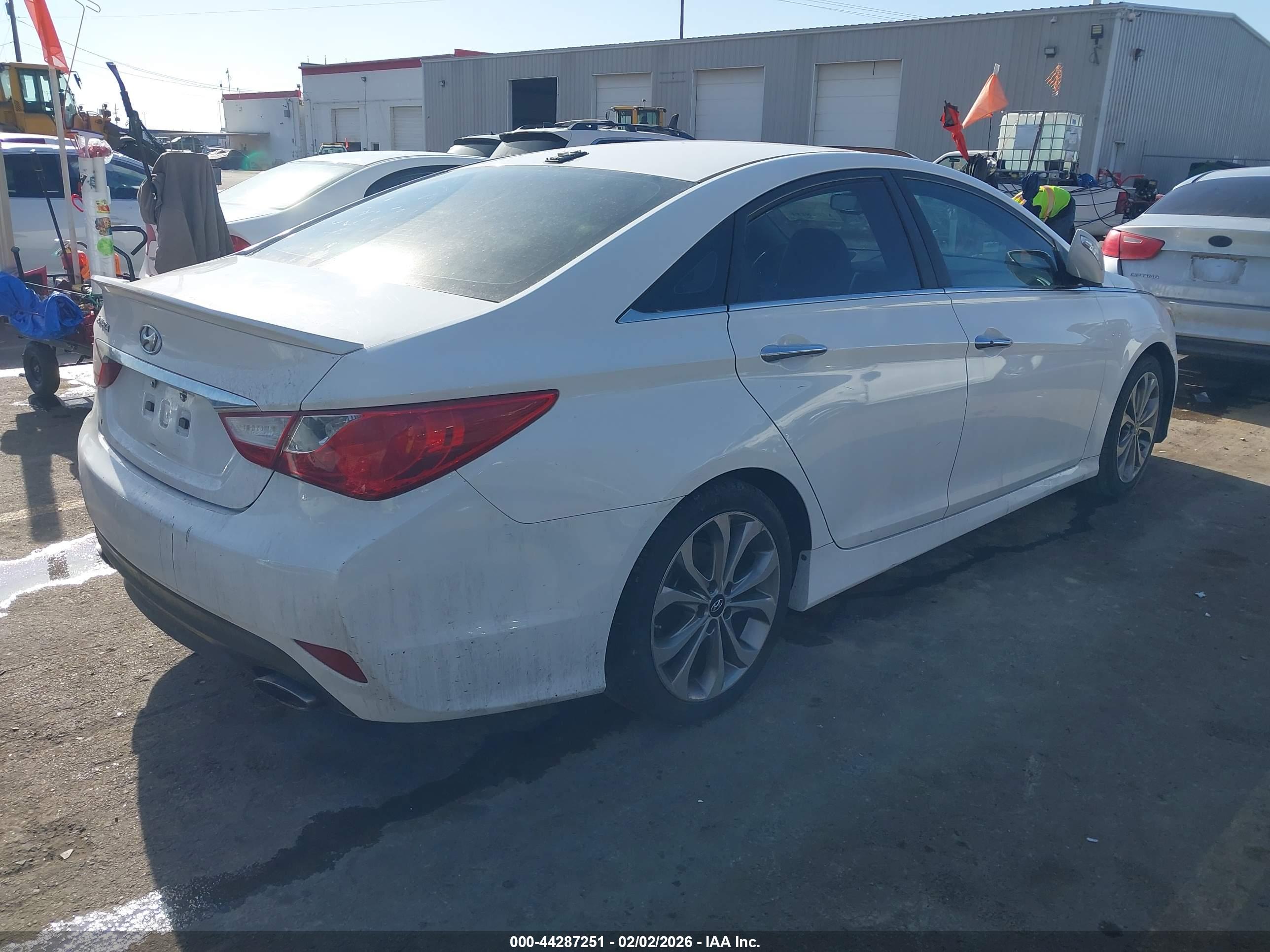 HYUNDAI SONATA image 4