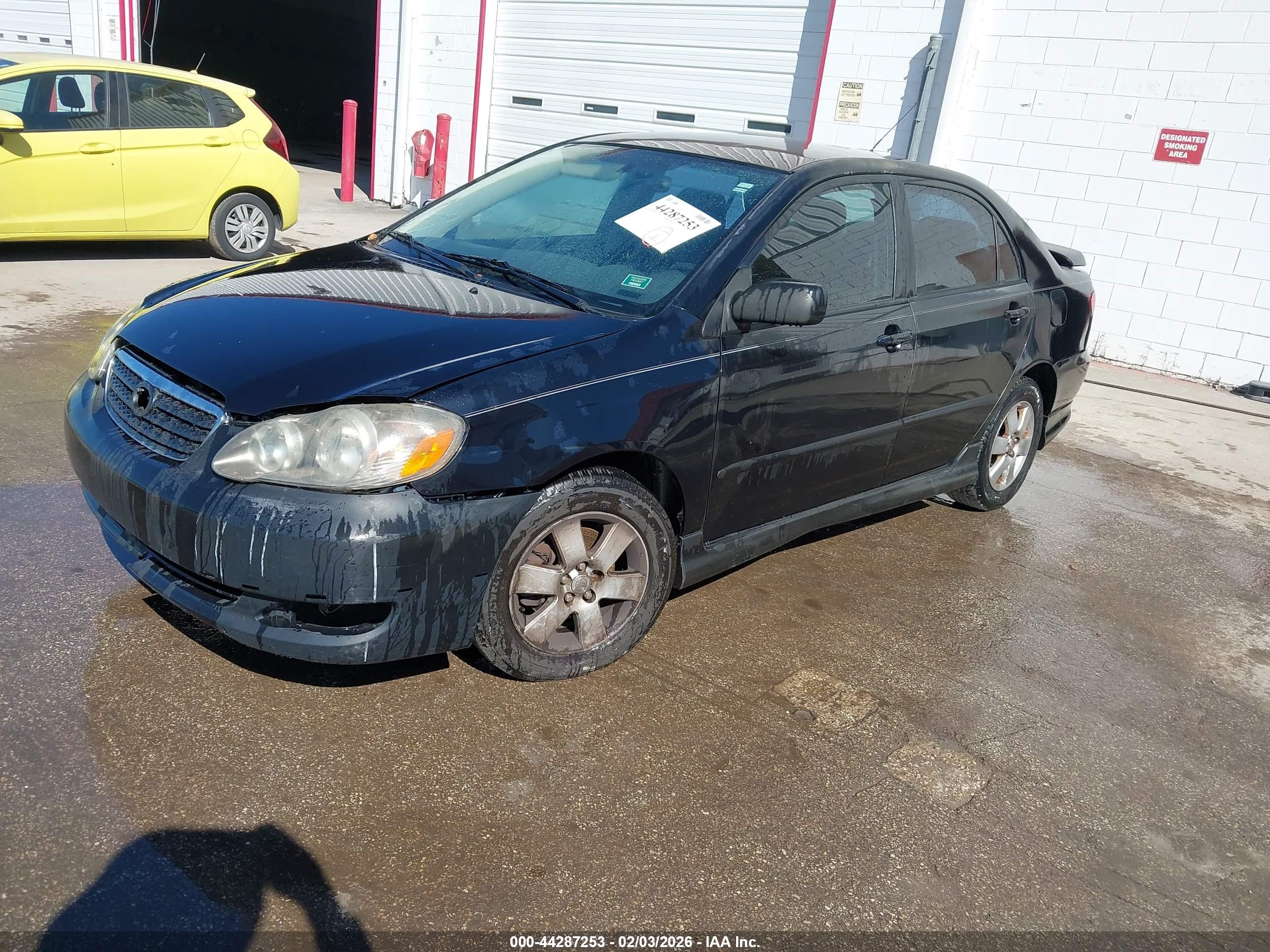 TOYOTA COROLLA image 2
