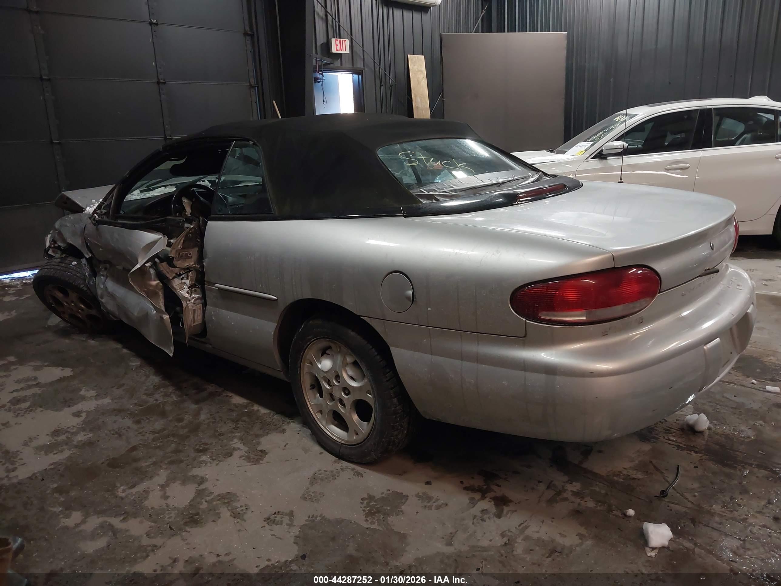 CHRYSLER SEBRING image 3