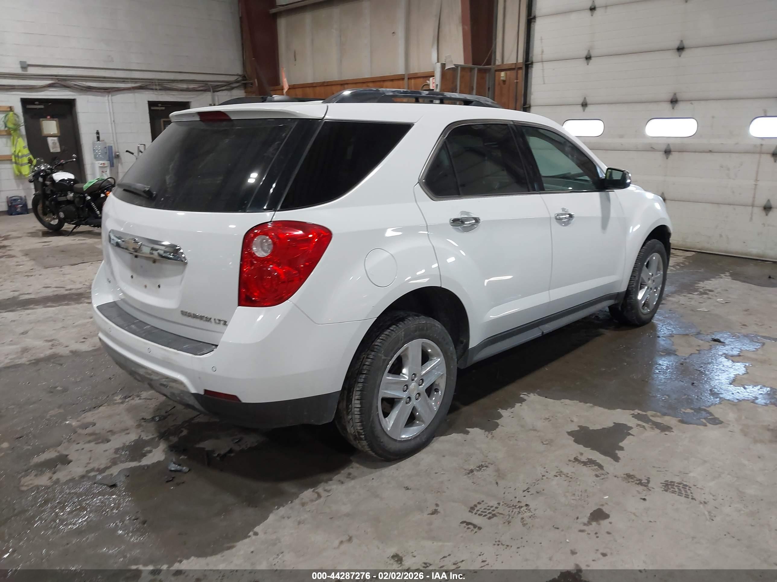 CHEVROLET EQUINOX image 4