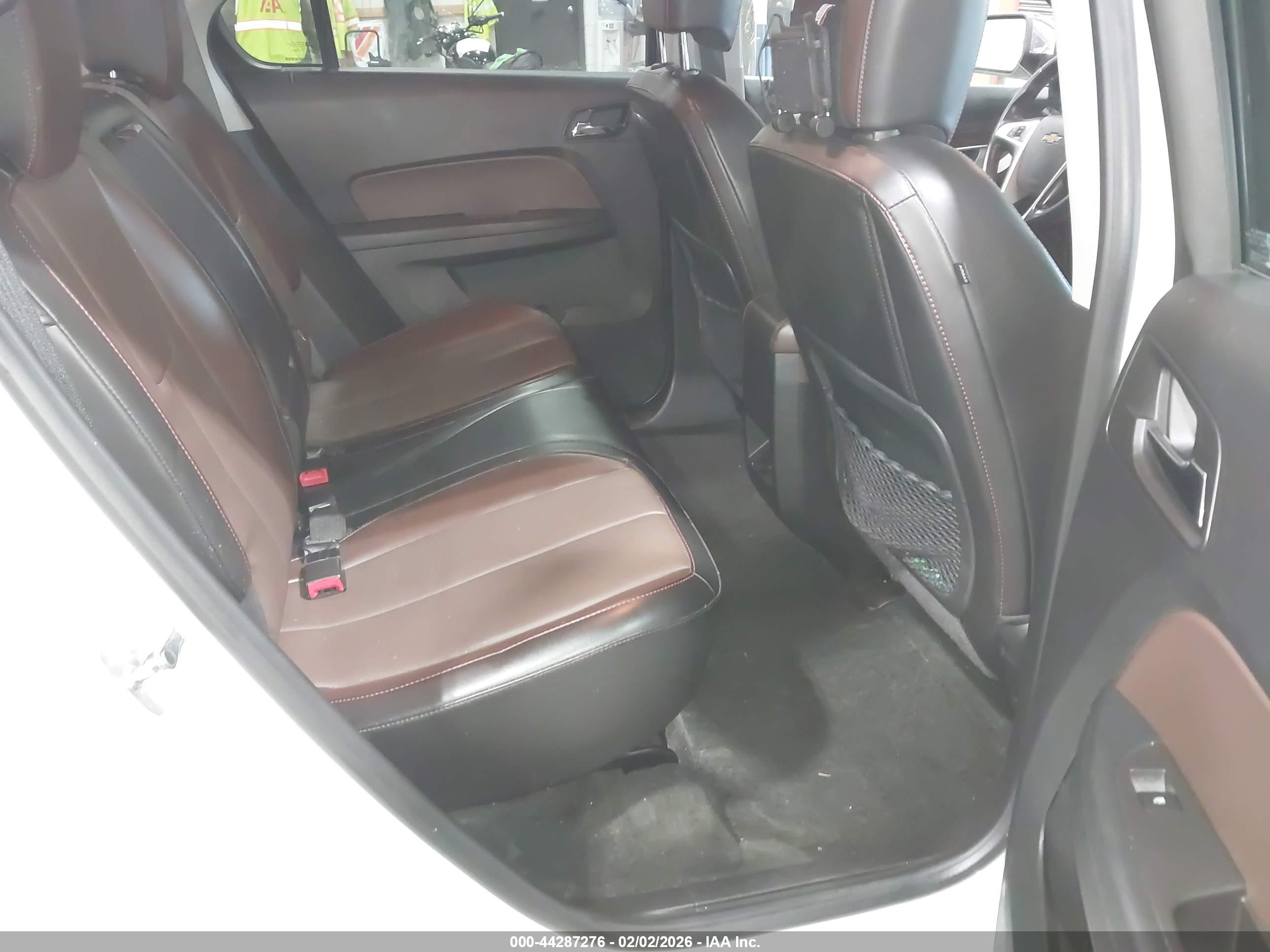 CHEVROLET EQUINOX image 8