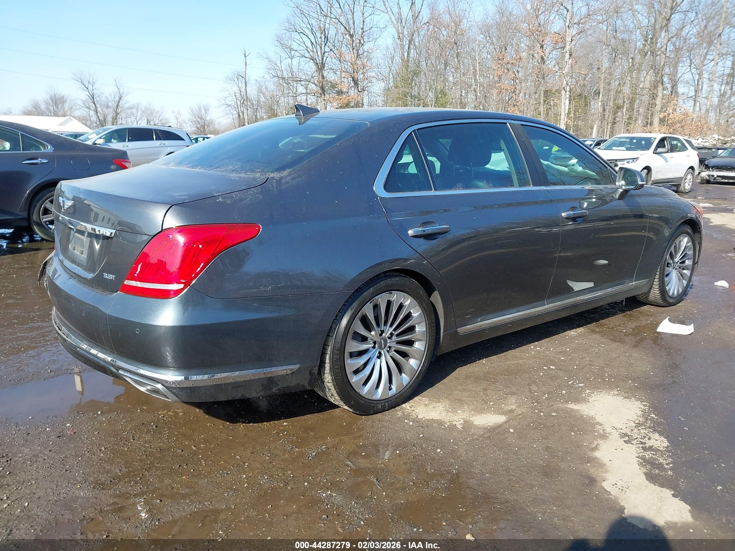 GENESIS G90 image 4