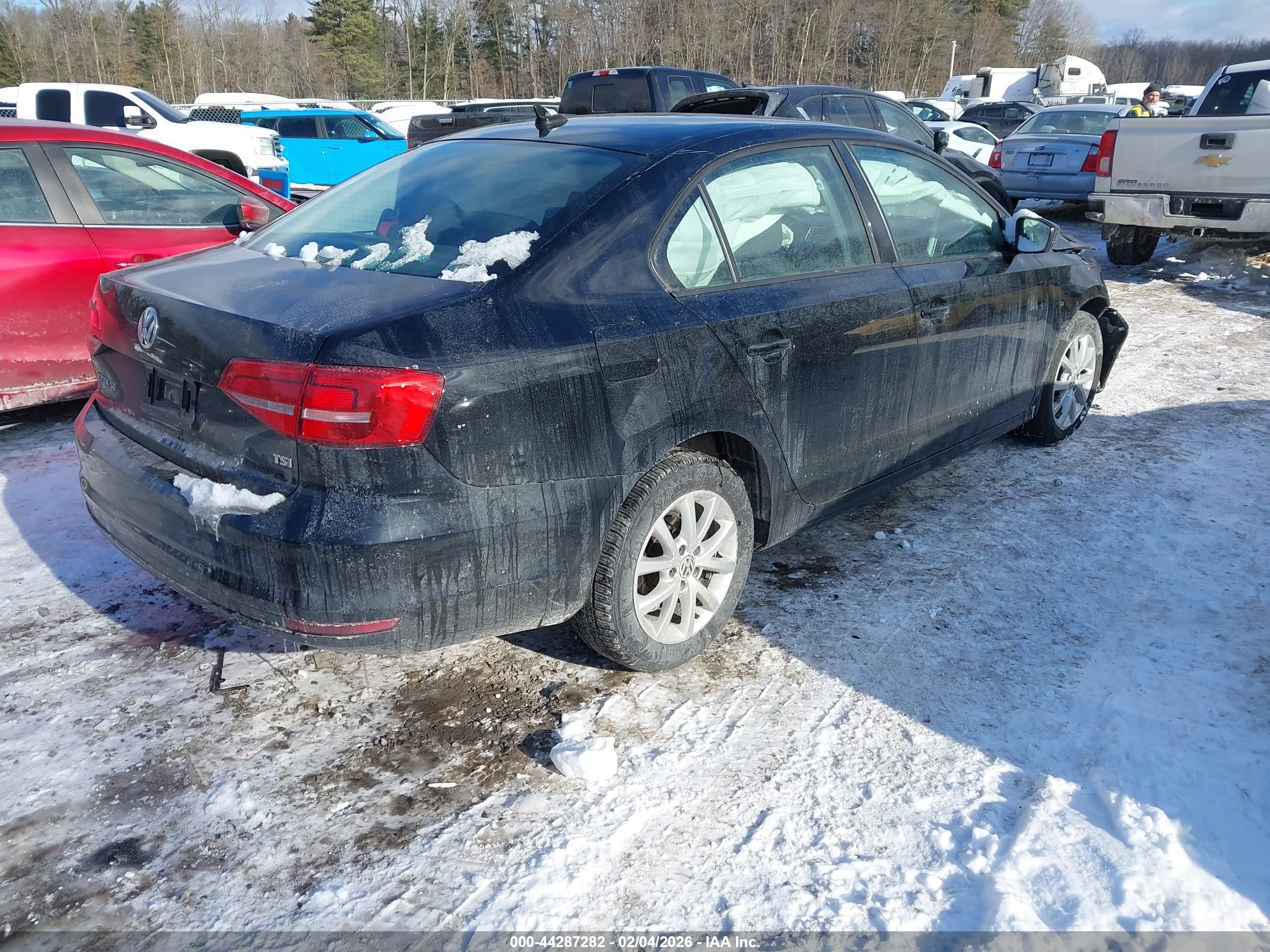 VOLKSWAGEN JETTA image 4