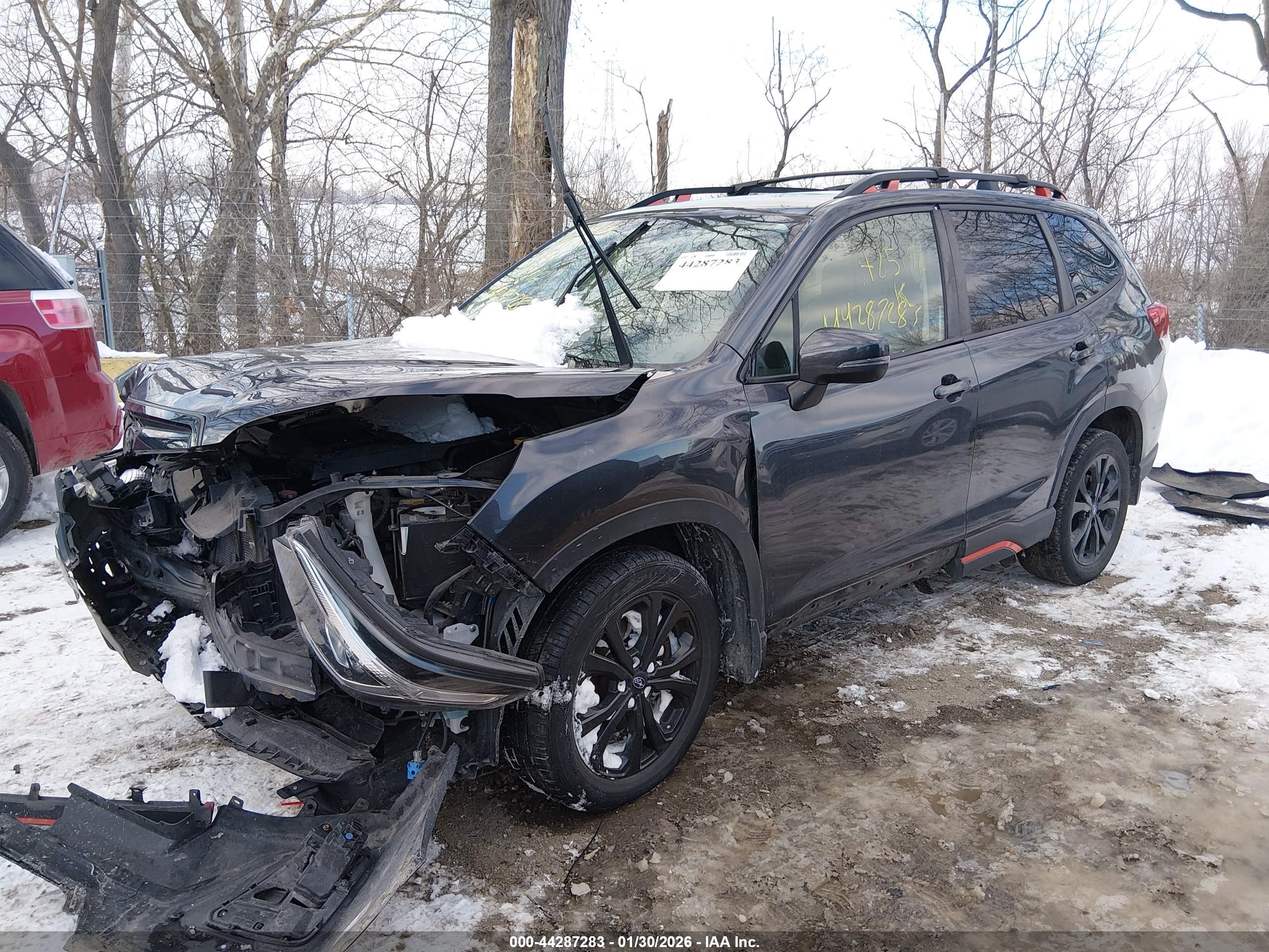 SUBARU FORESTER image 2