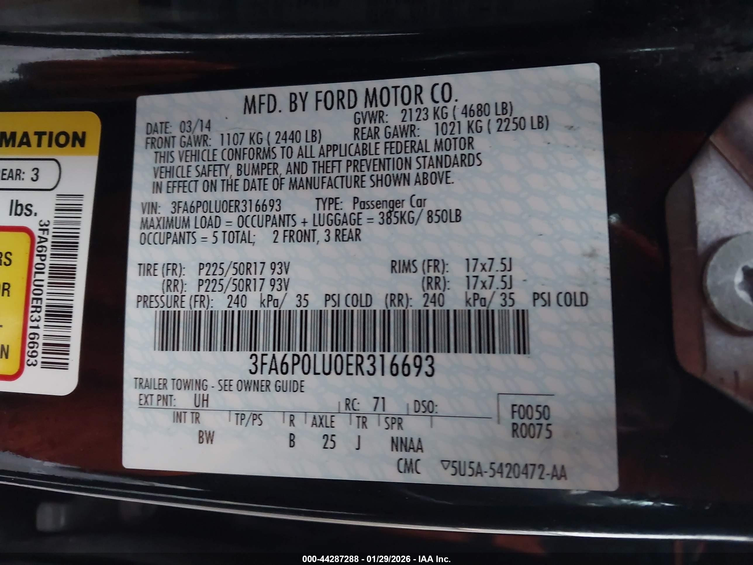 FORD FUSION image 9