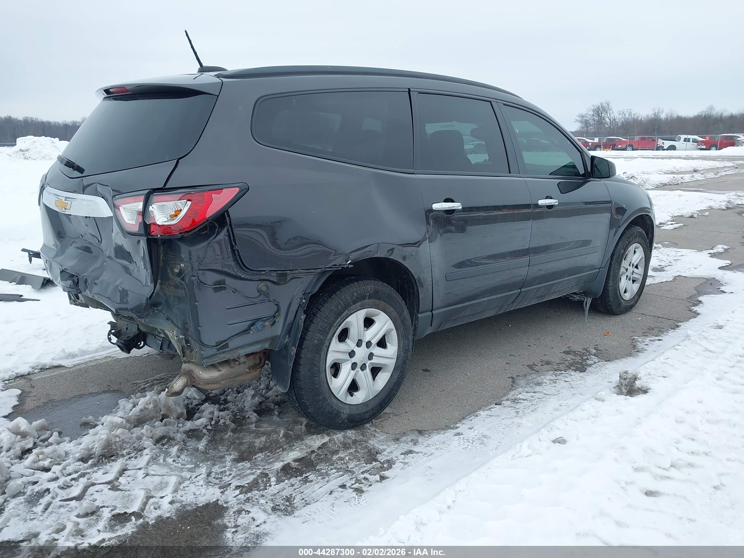 CHEVROLET TRAVERSE image 4