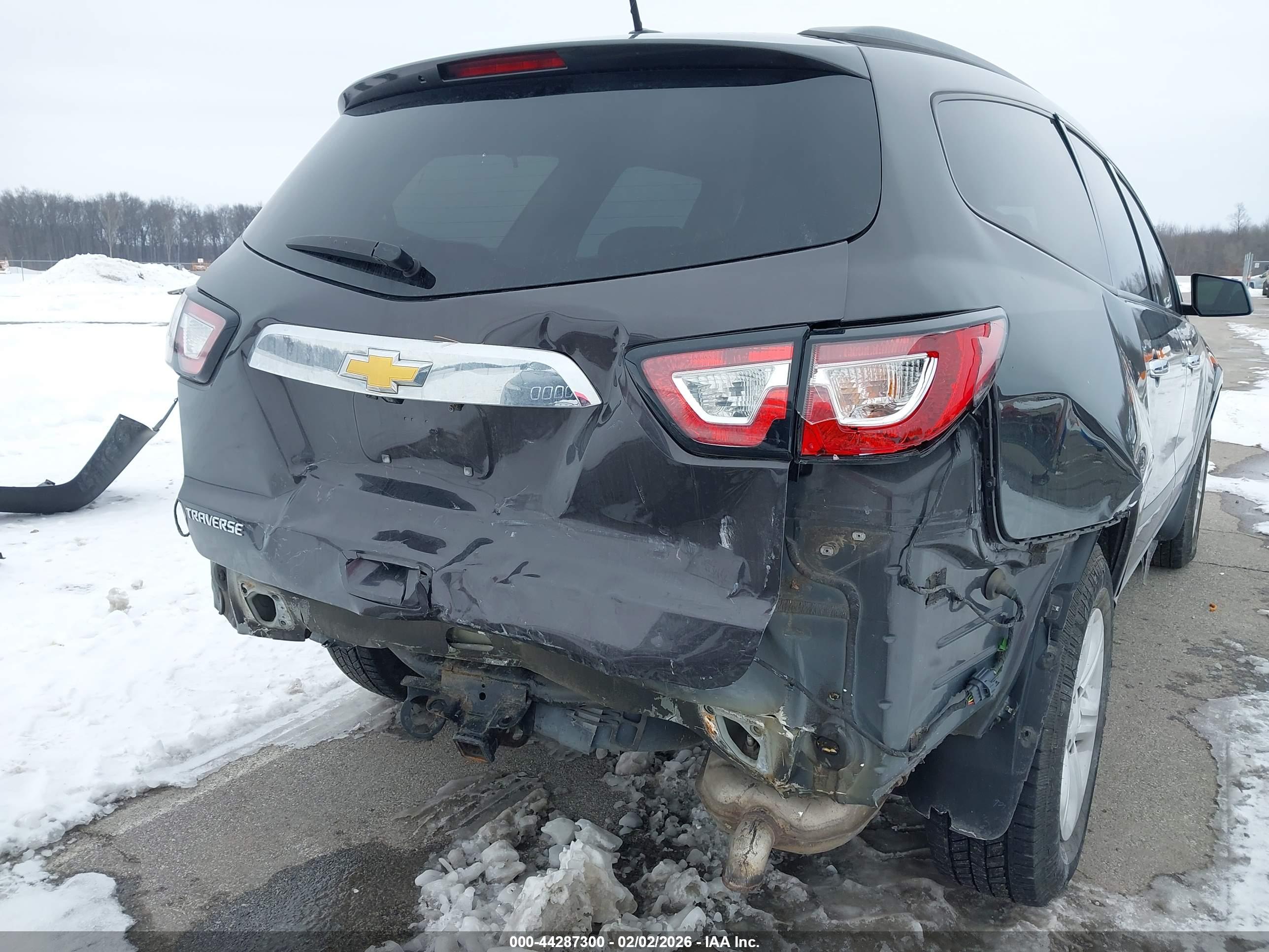 CHEVROLET TRAVERSE image 6