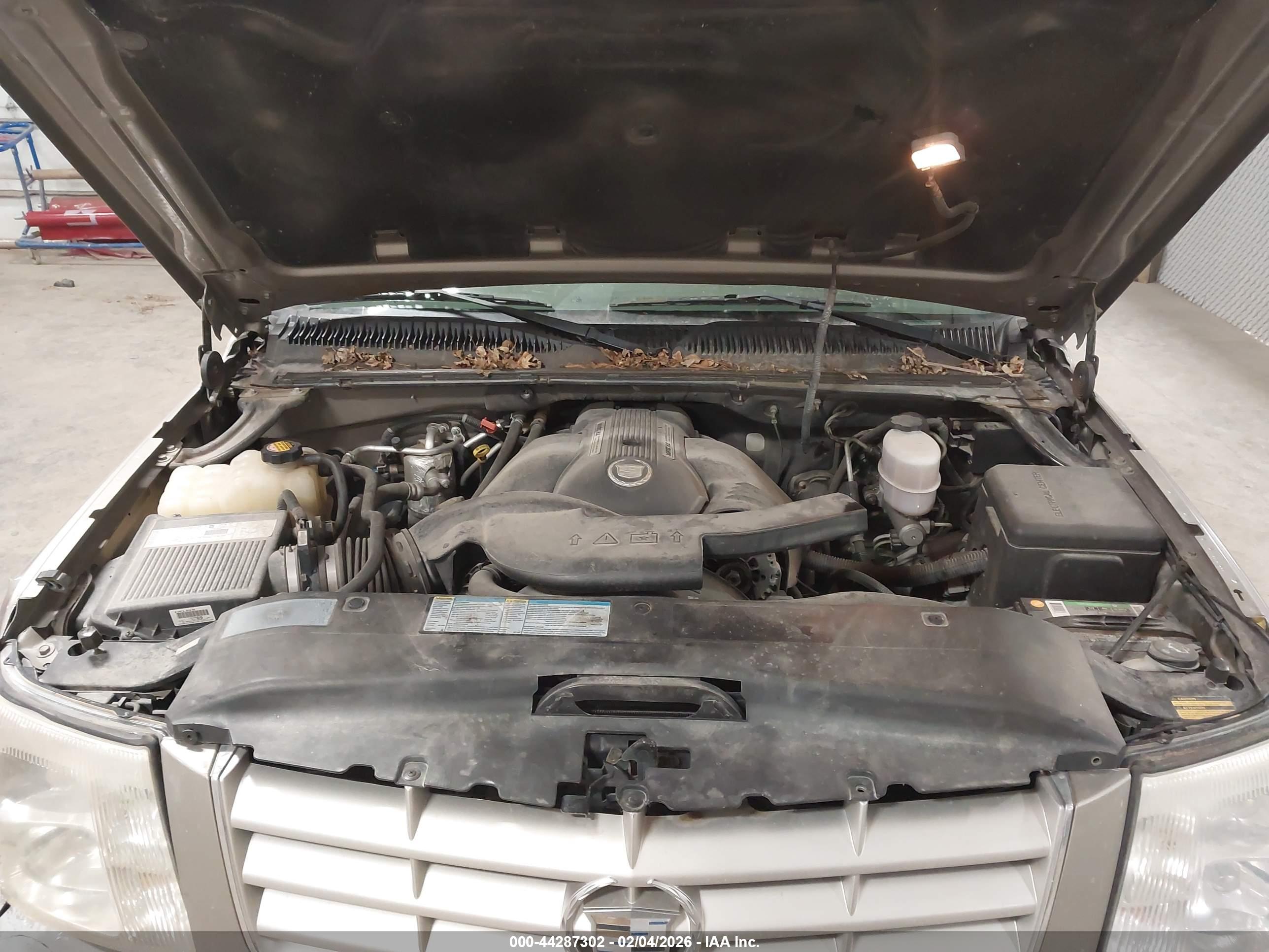 CADILLAC ESCALADE image 10