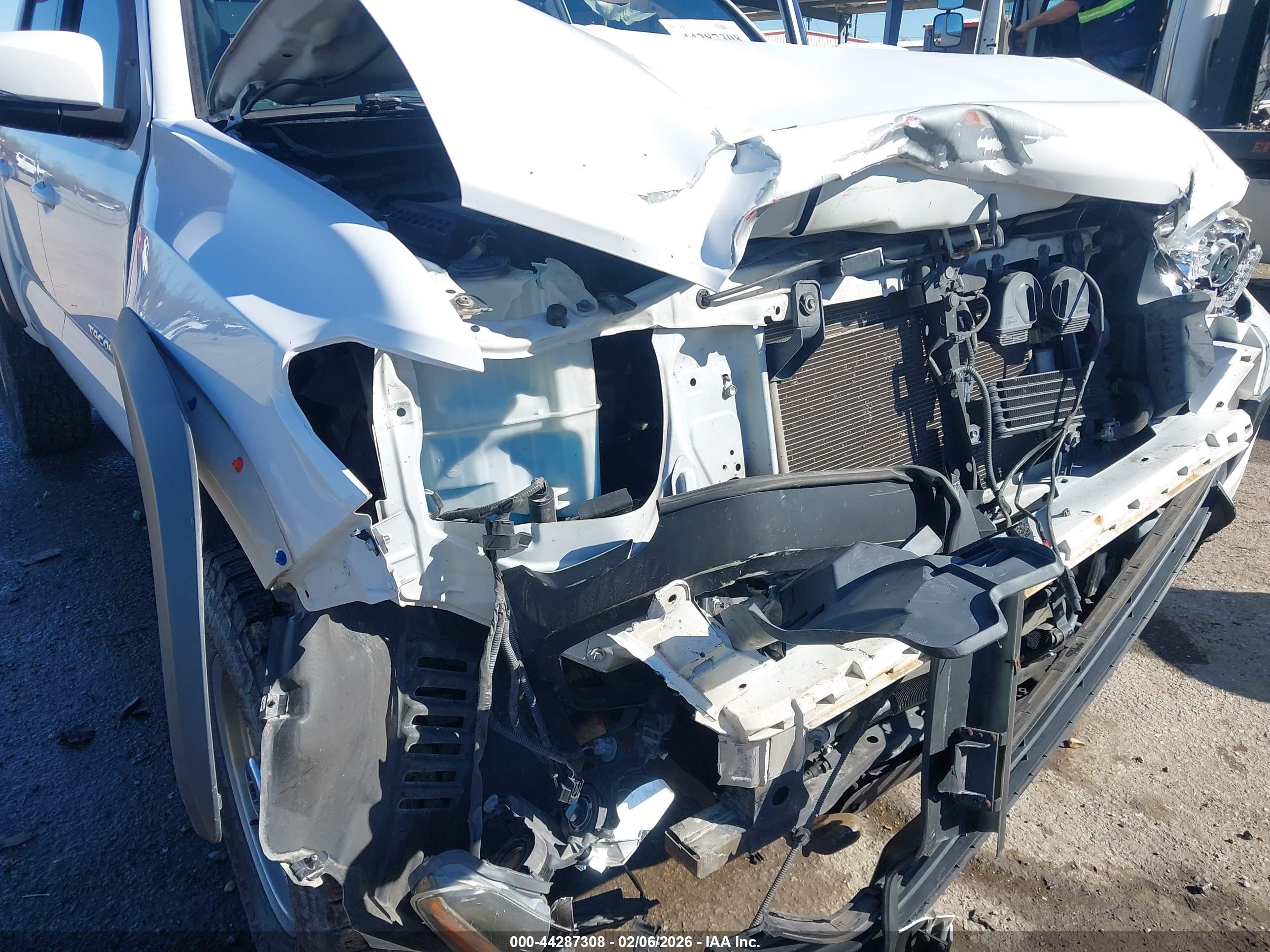 TOYOTA TACOMA image 6
