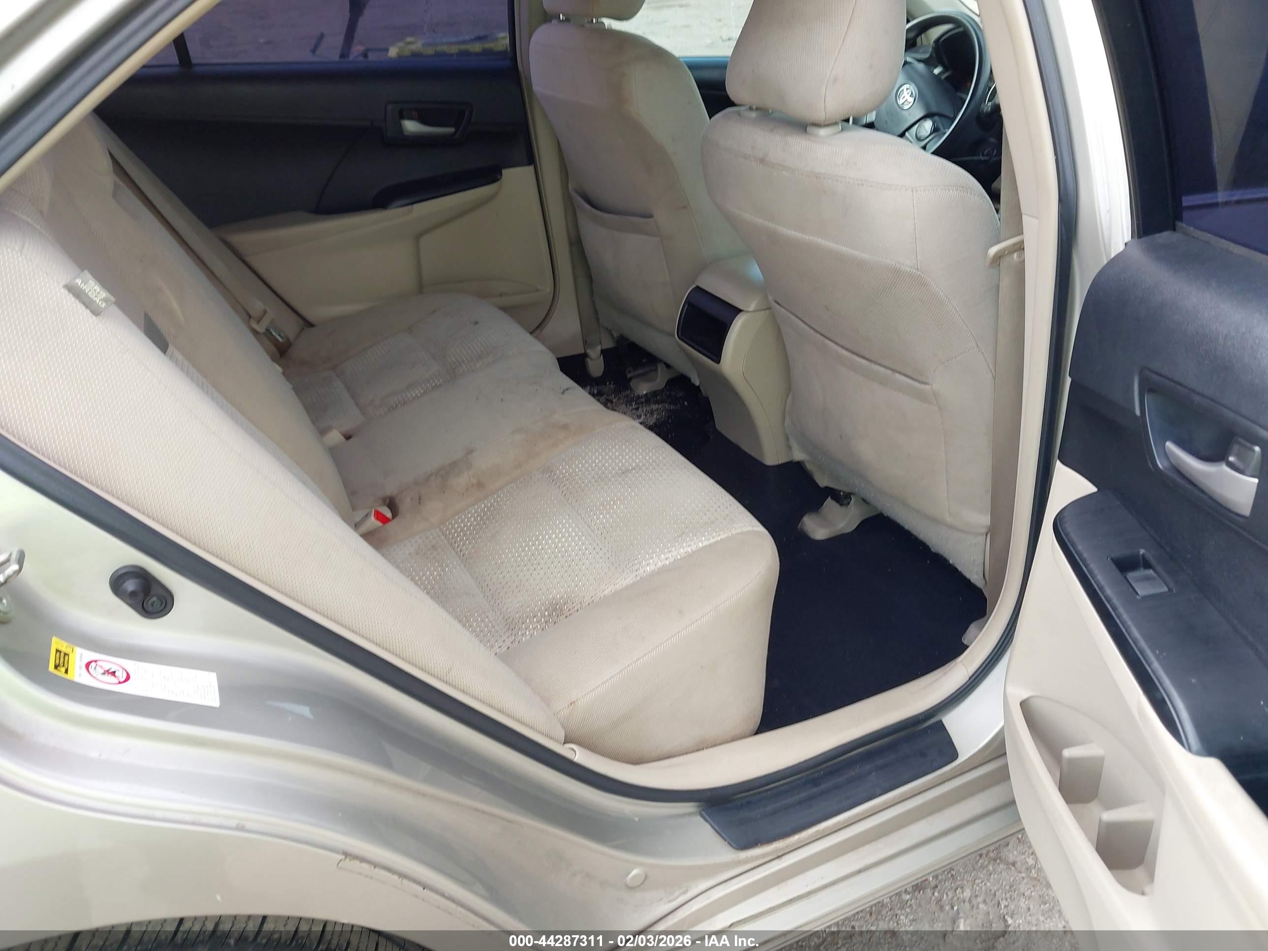 TOYOTA CAMRY image 8