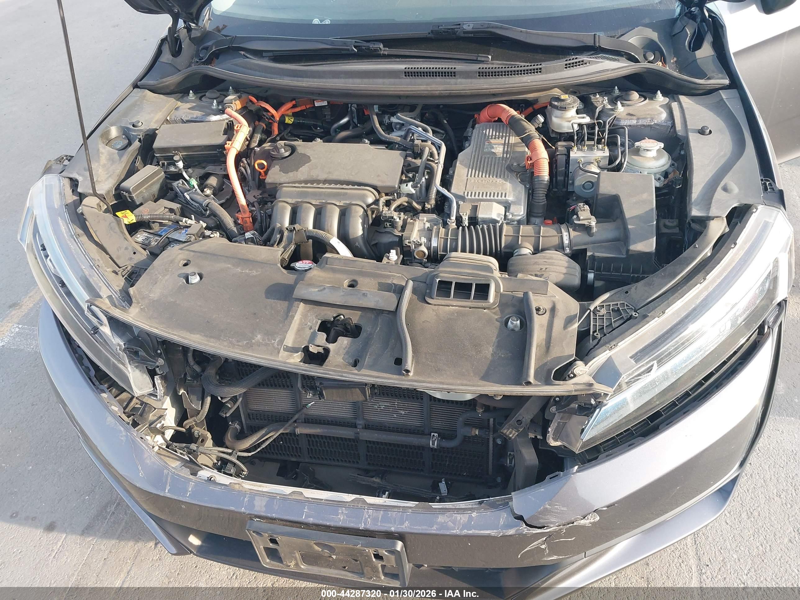 HONDA CLARITY image 10