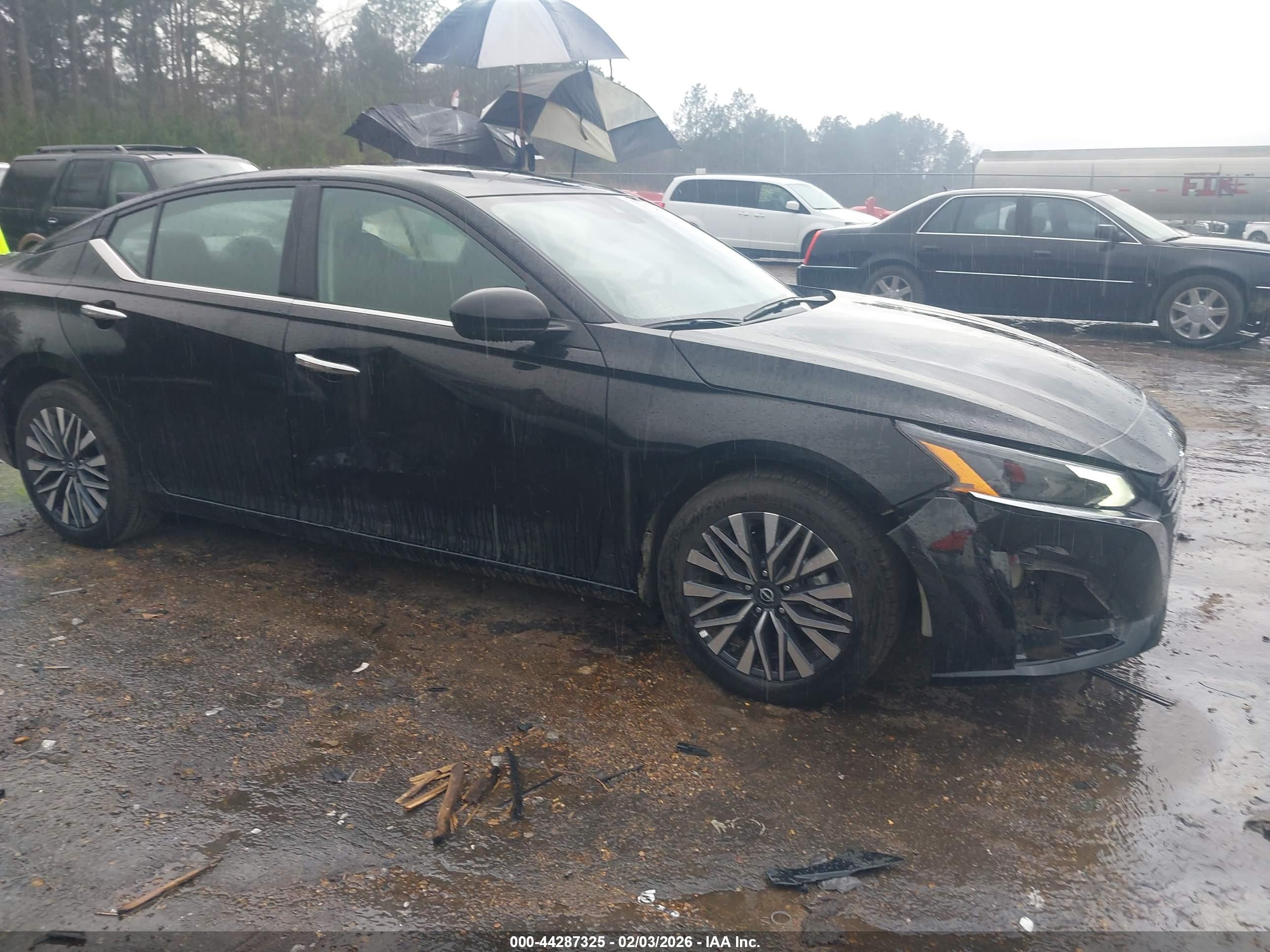 NISSAN ALTIMA image 6
