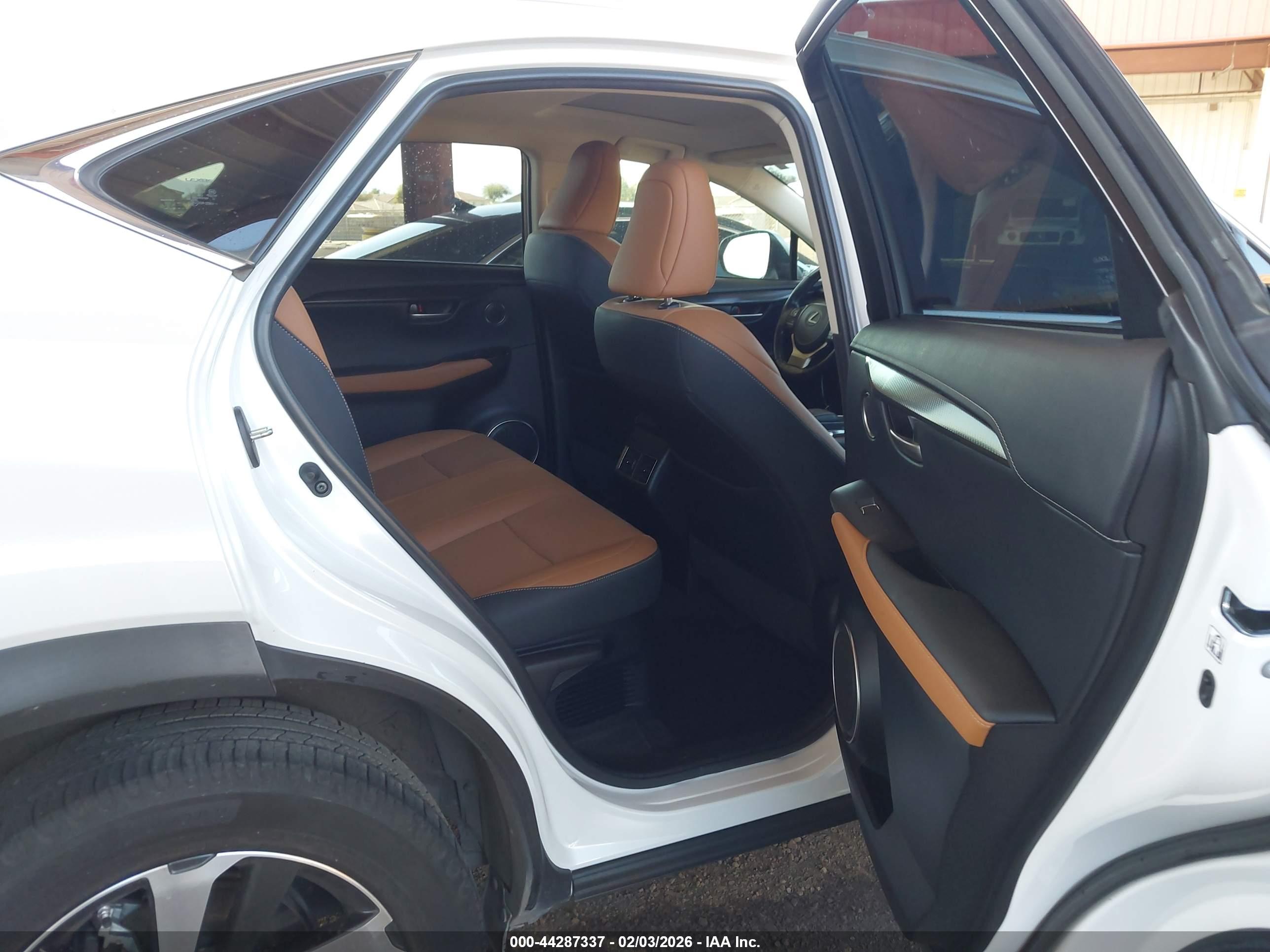 LEXUS NX image 8